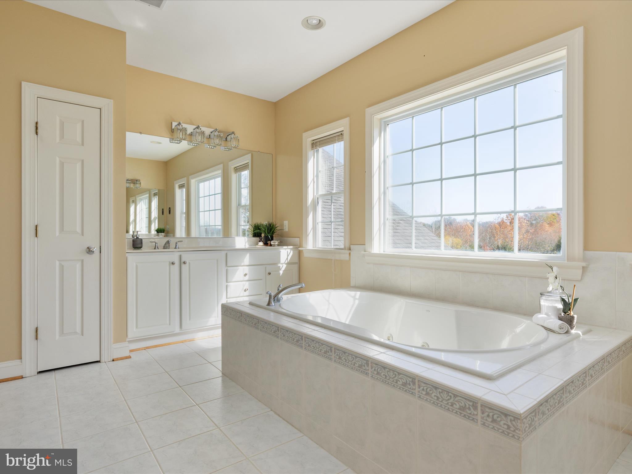 KETTLE RUN ESTATES - Residential