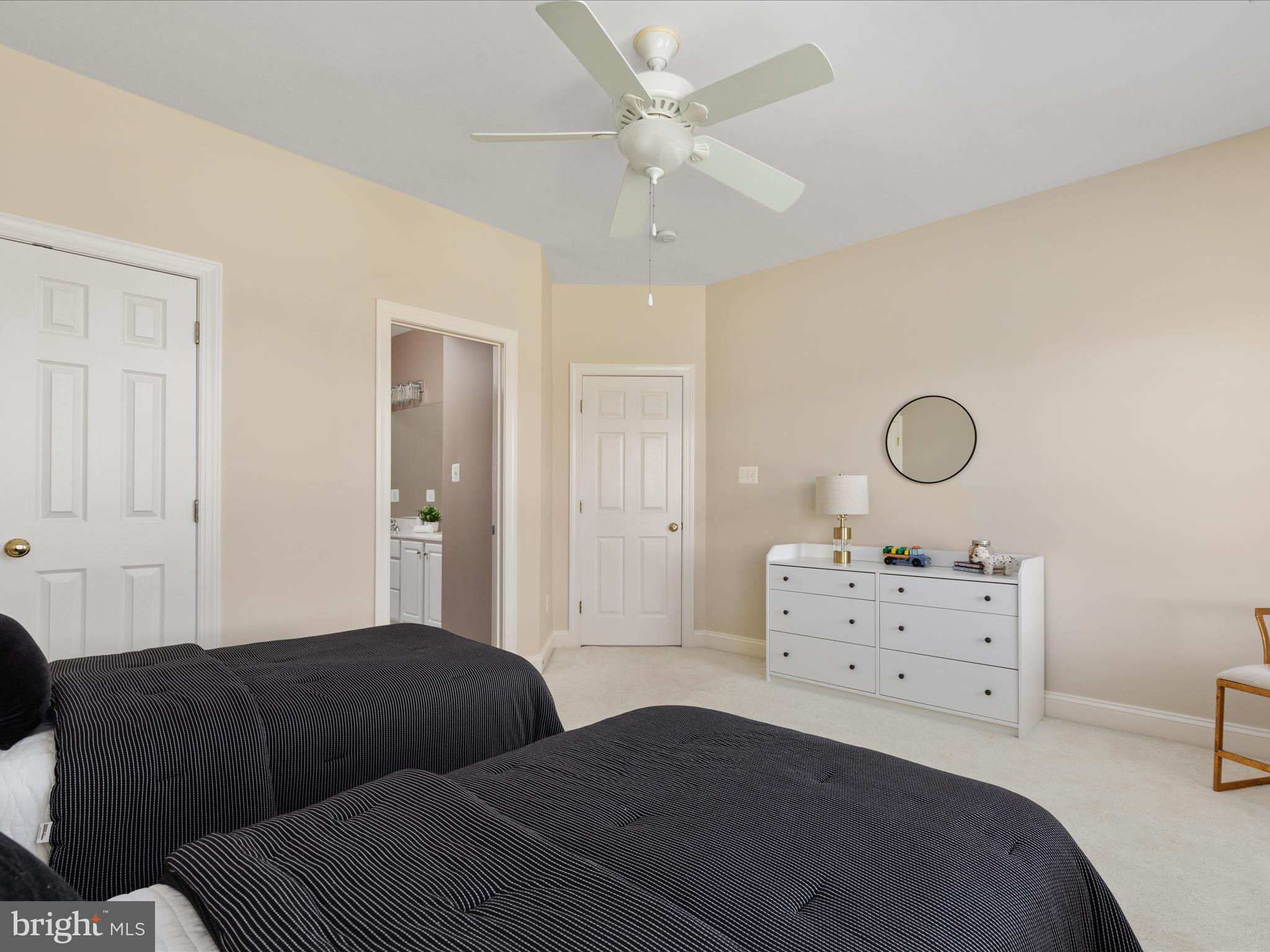 KETTLE RUN ESTATES - Residential