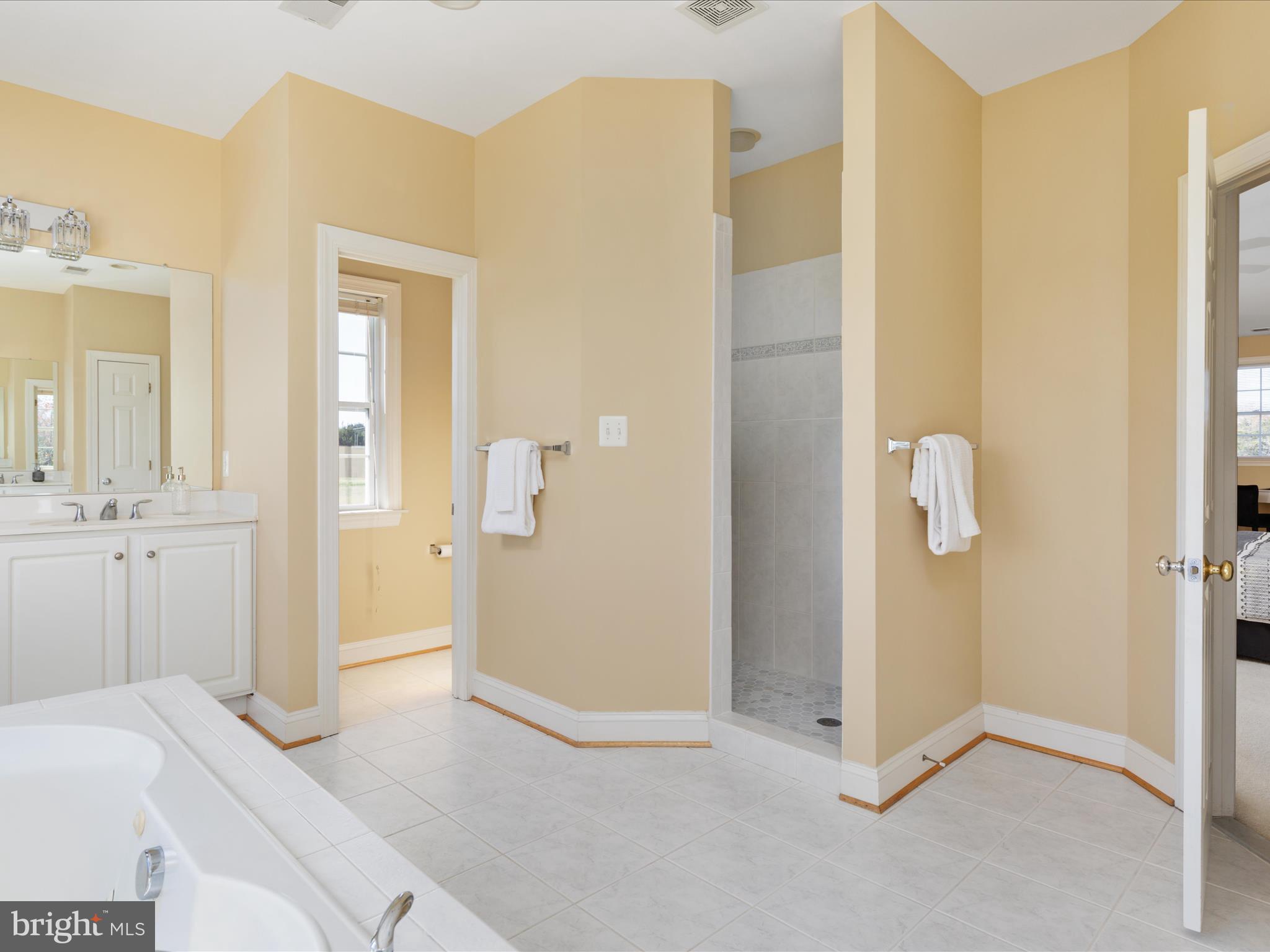 KETTLE RUN ESTATES - Residential