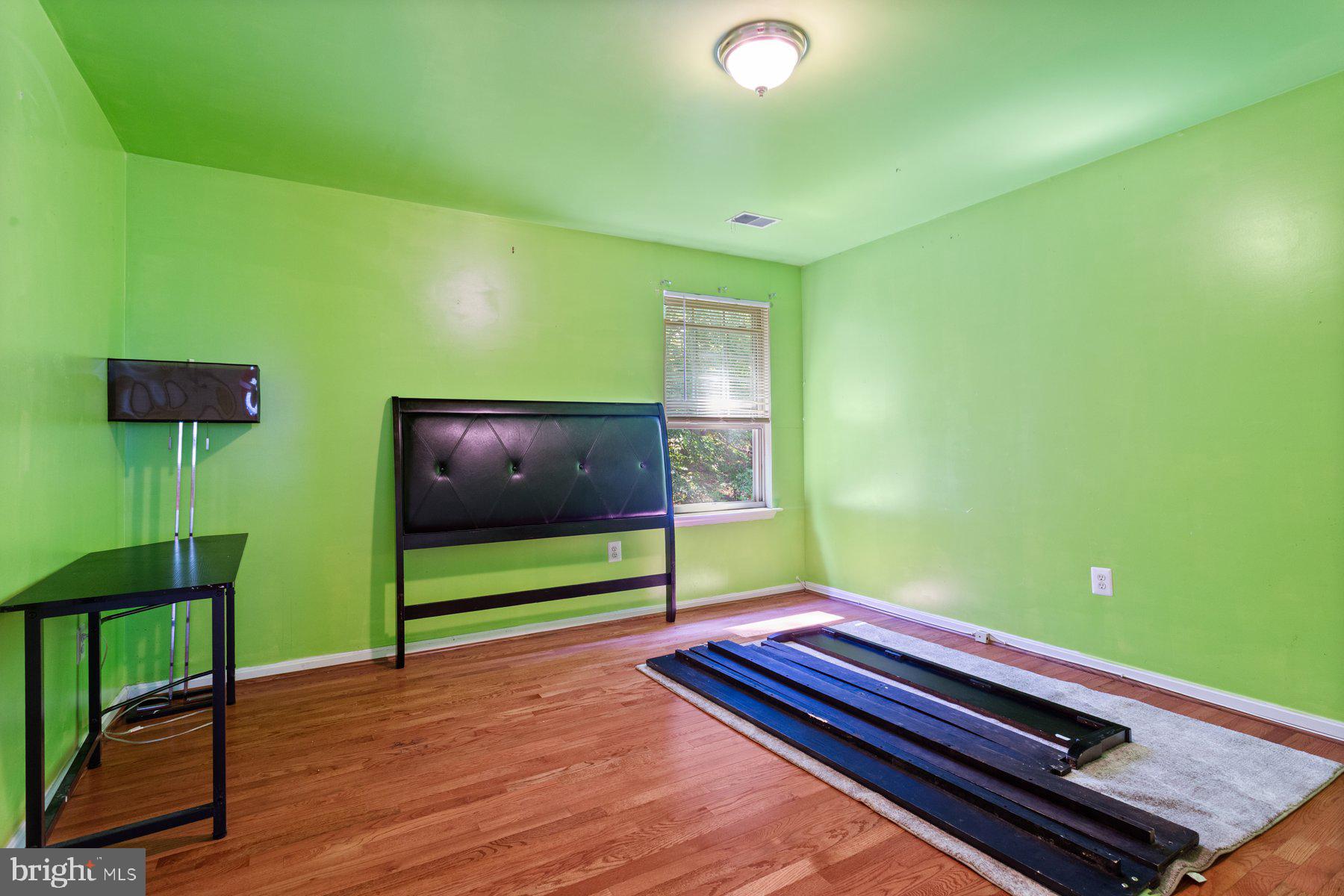 TANTALLON ON THE POTOMAC - Residential