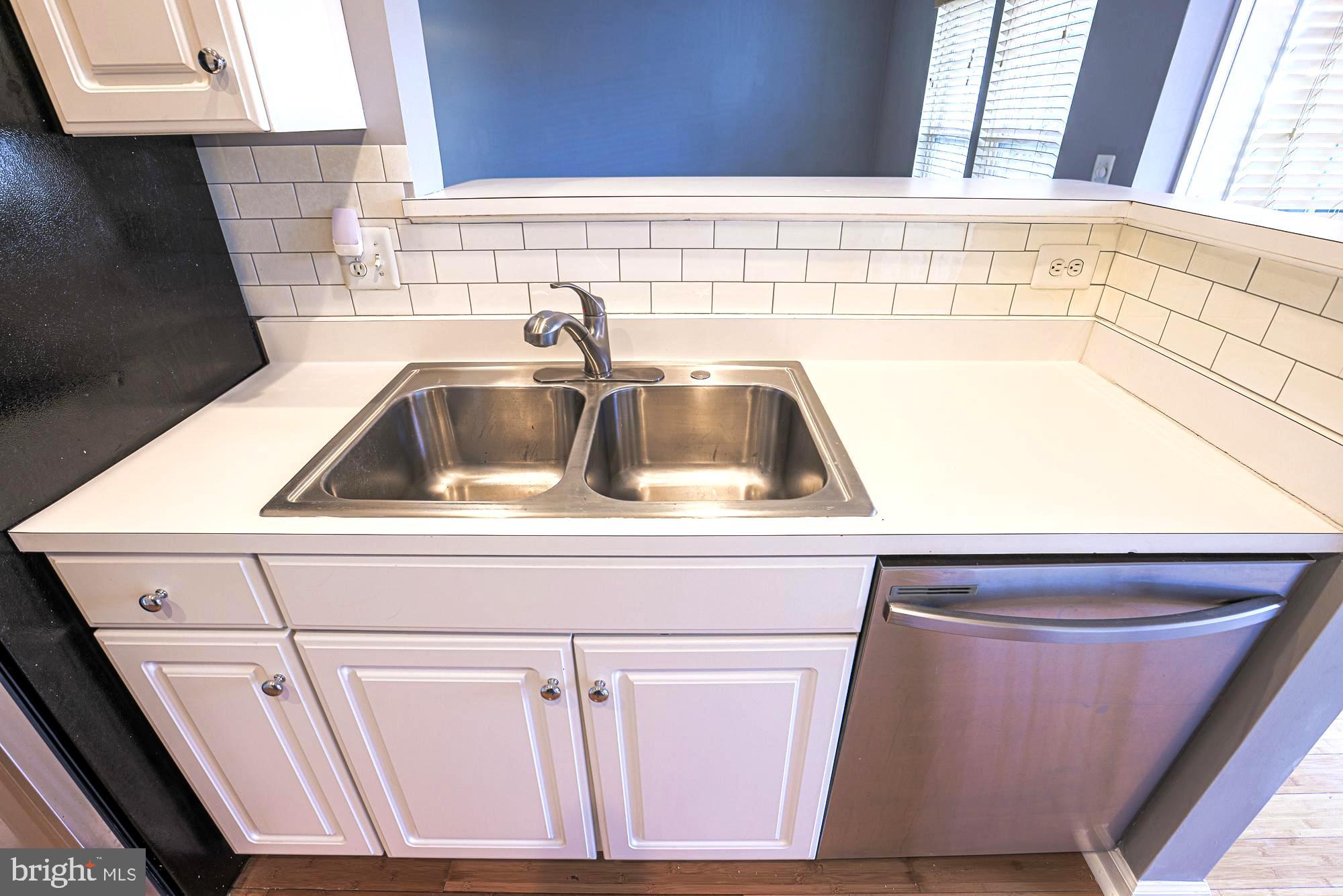 DEVONSHIRE AT WHITEMARSH - Residential