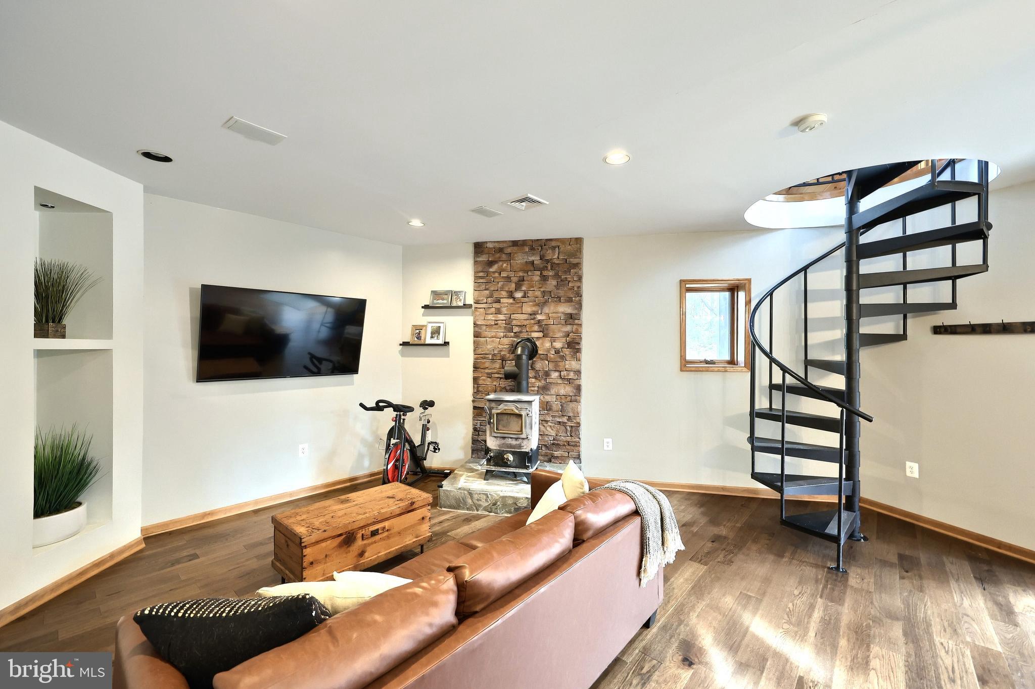 HARMONY GROVE - Residential