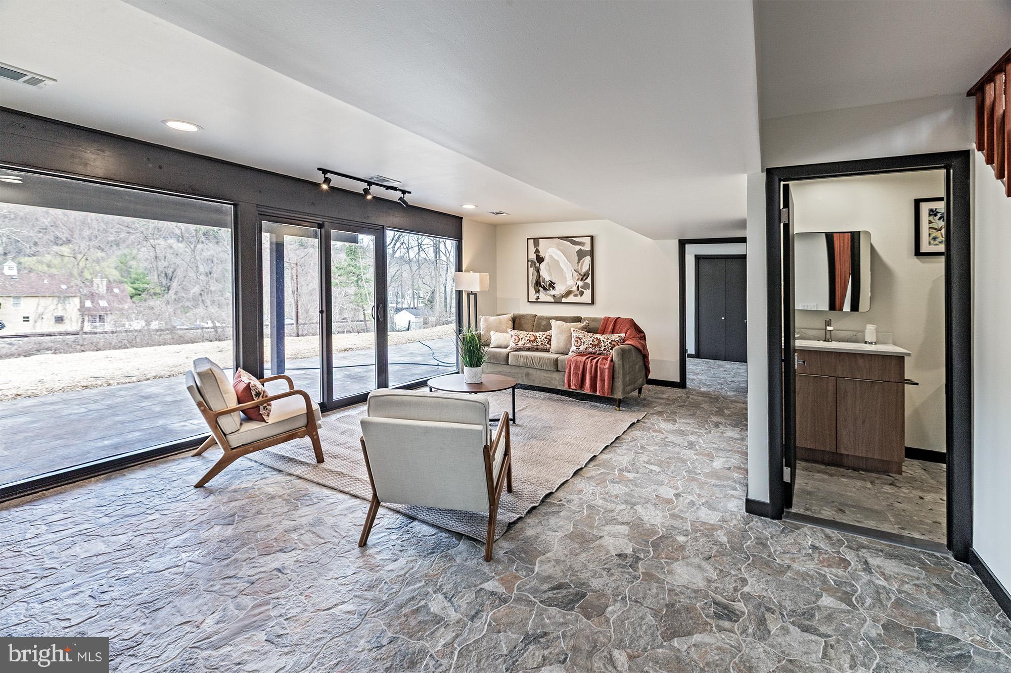 YORKLYN RIDGE - Residential