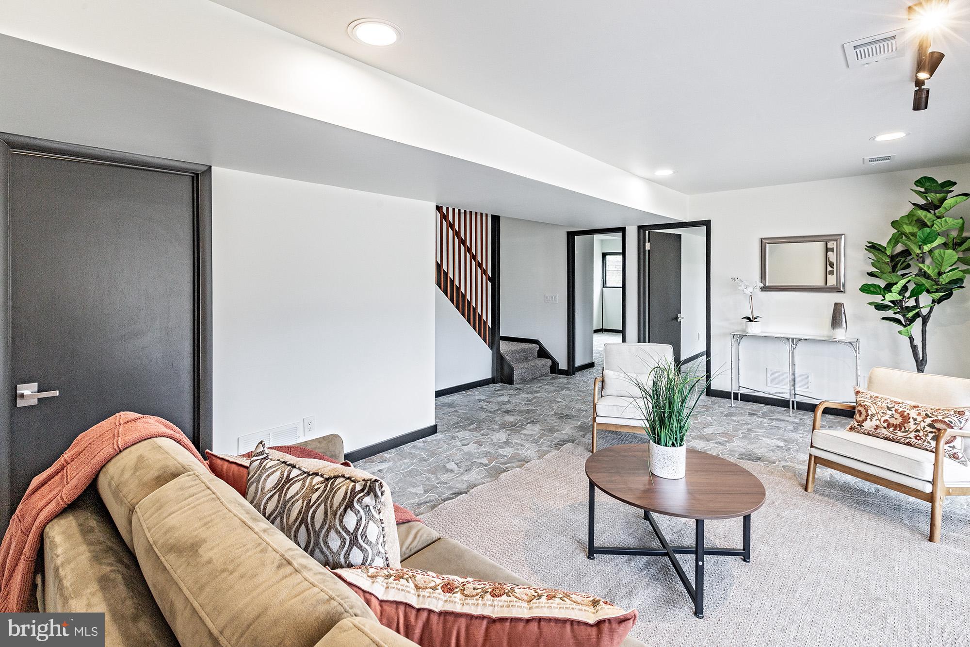 YORKLYN RIDGE - Residential