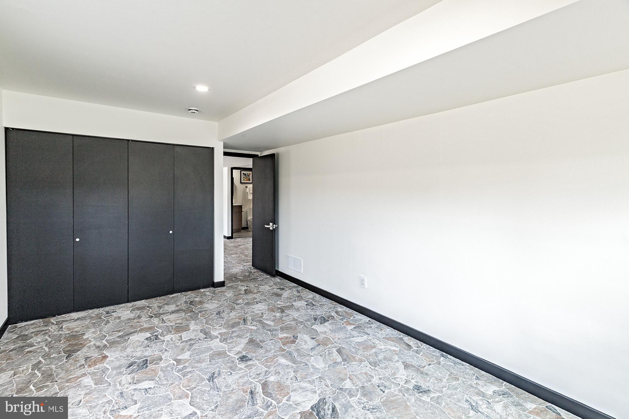 YORKLYN RIDGE - Residential