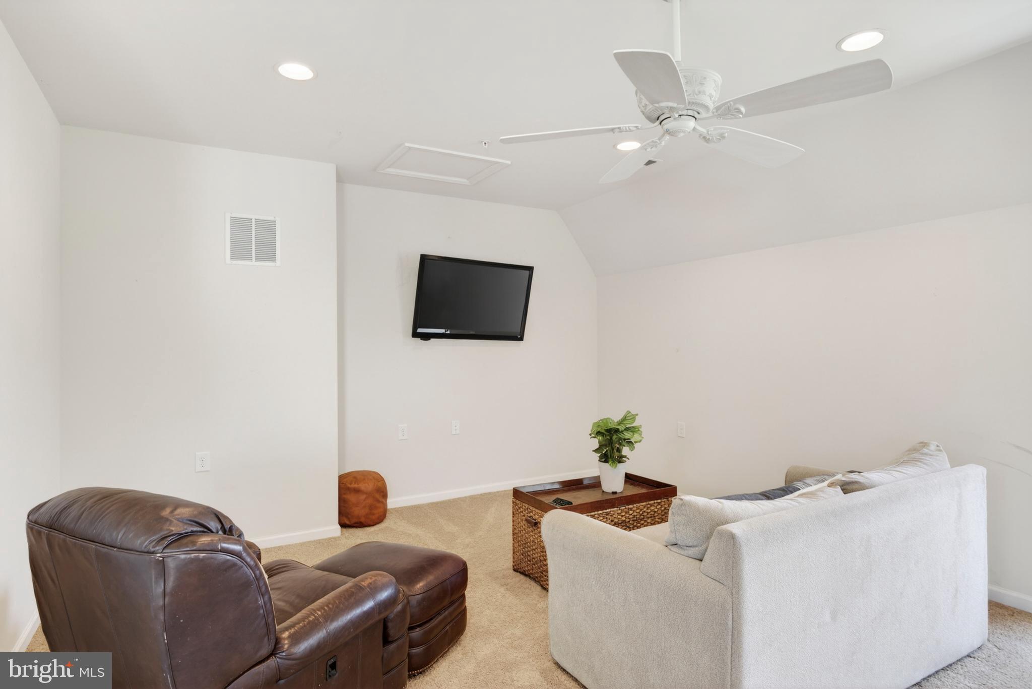 WOODLANDS PRESERVE AT WESTWINDS - Residential