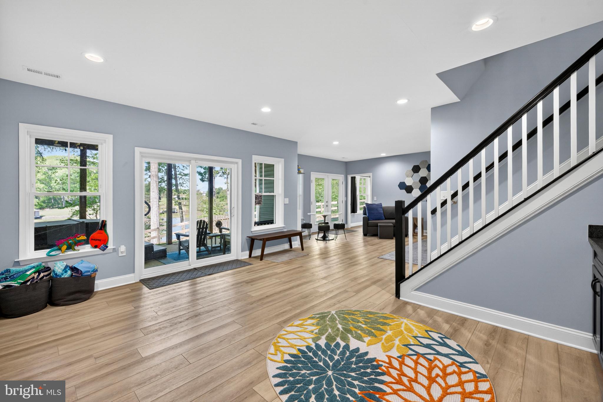 SUNRISE BAY - Residential