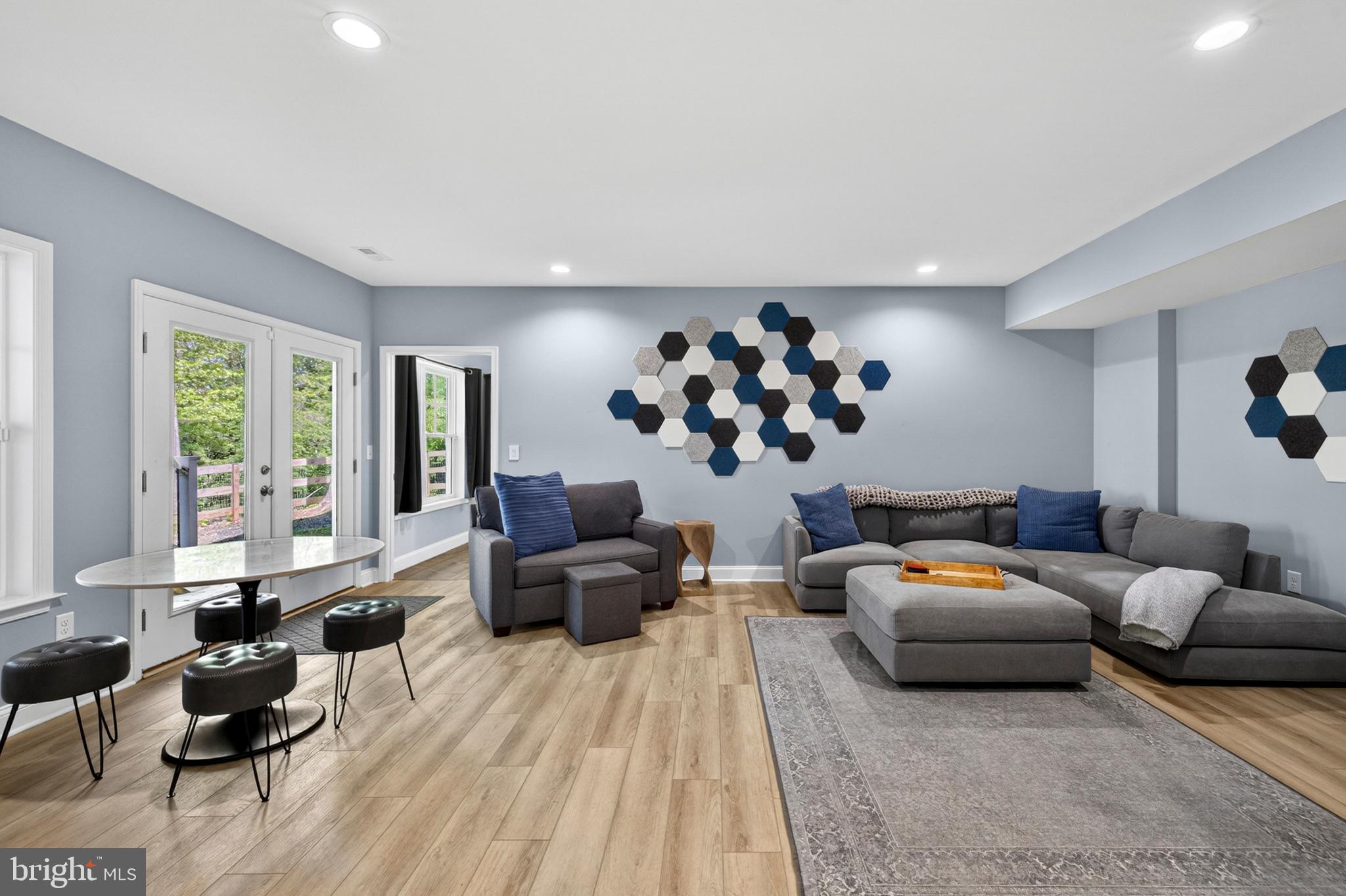 SUNRISE BAY - Residential