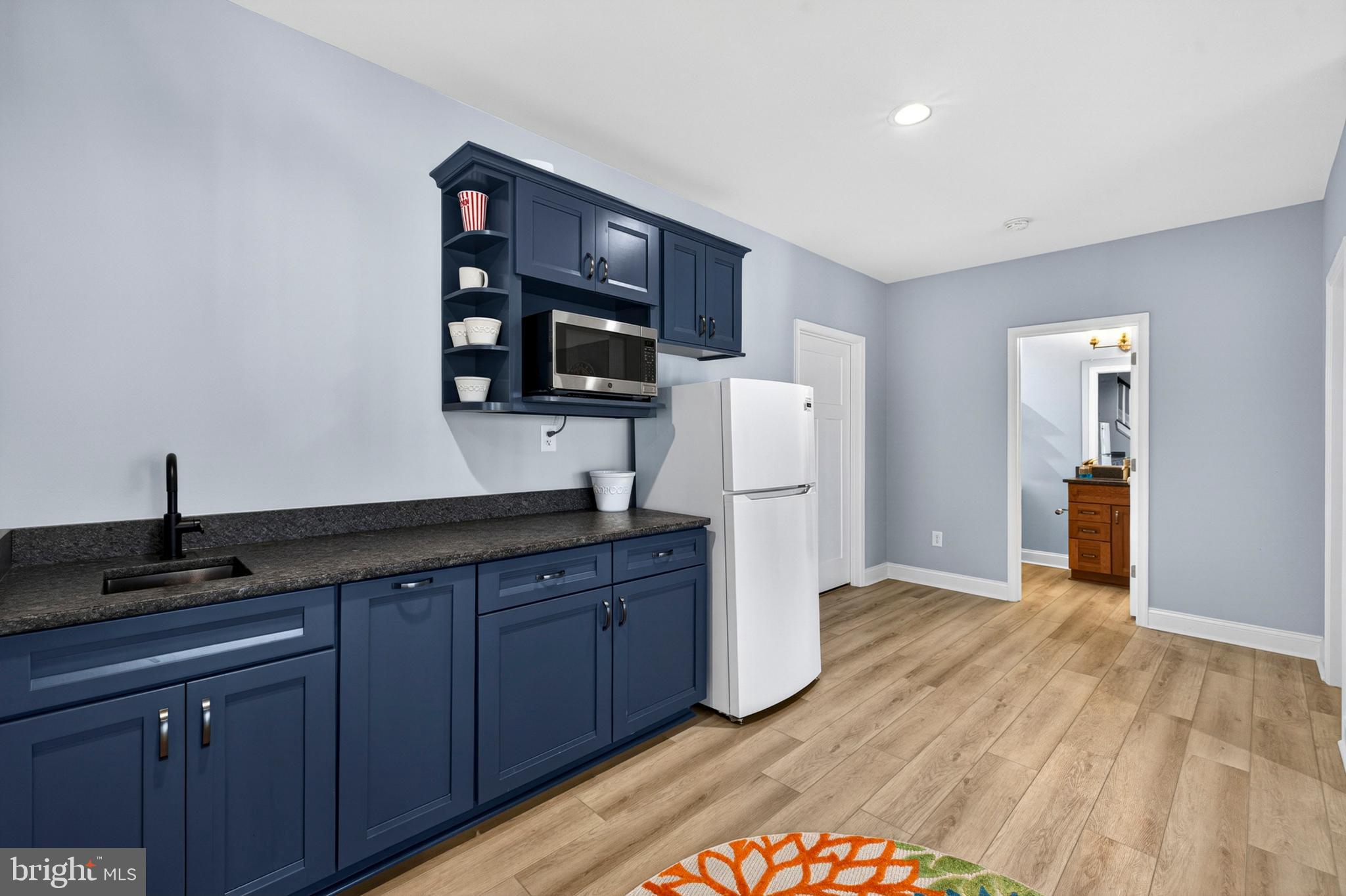 SUNRISE BAY - Residential