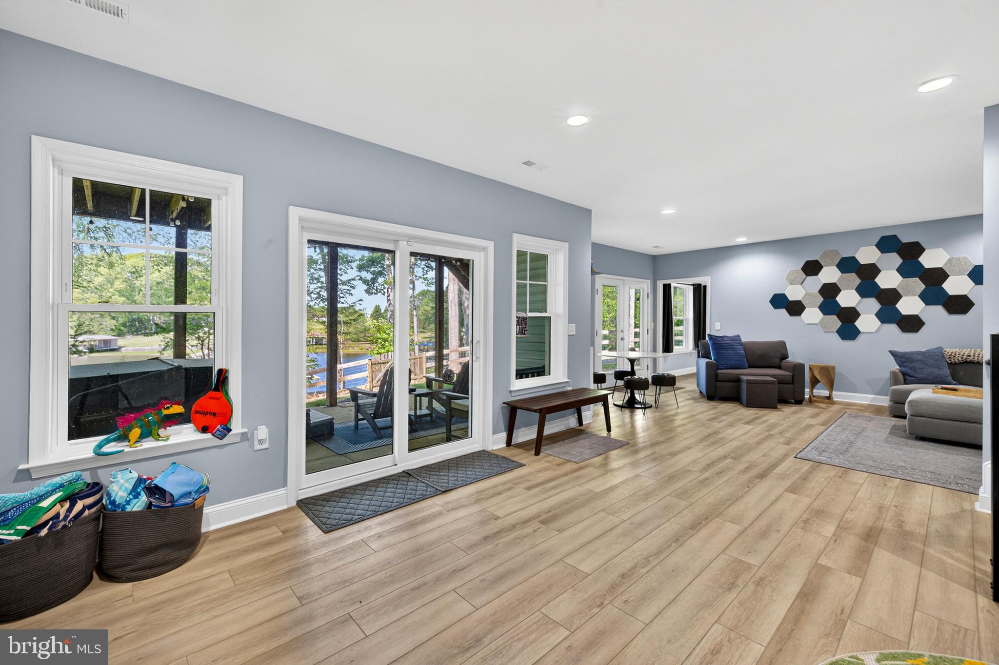 SUNRISE BAY - Residential