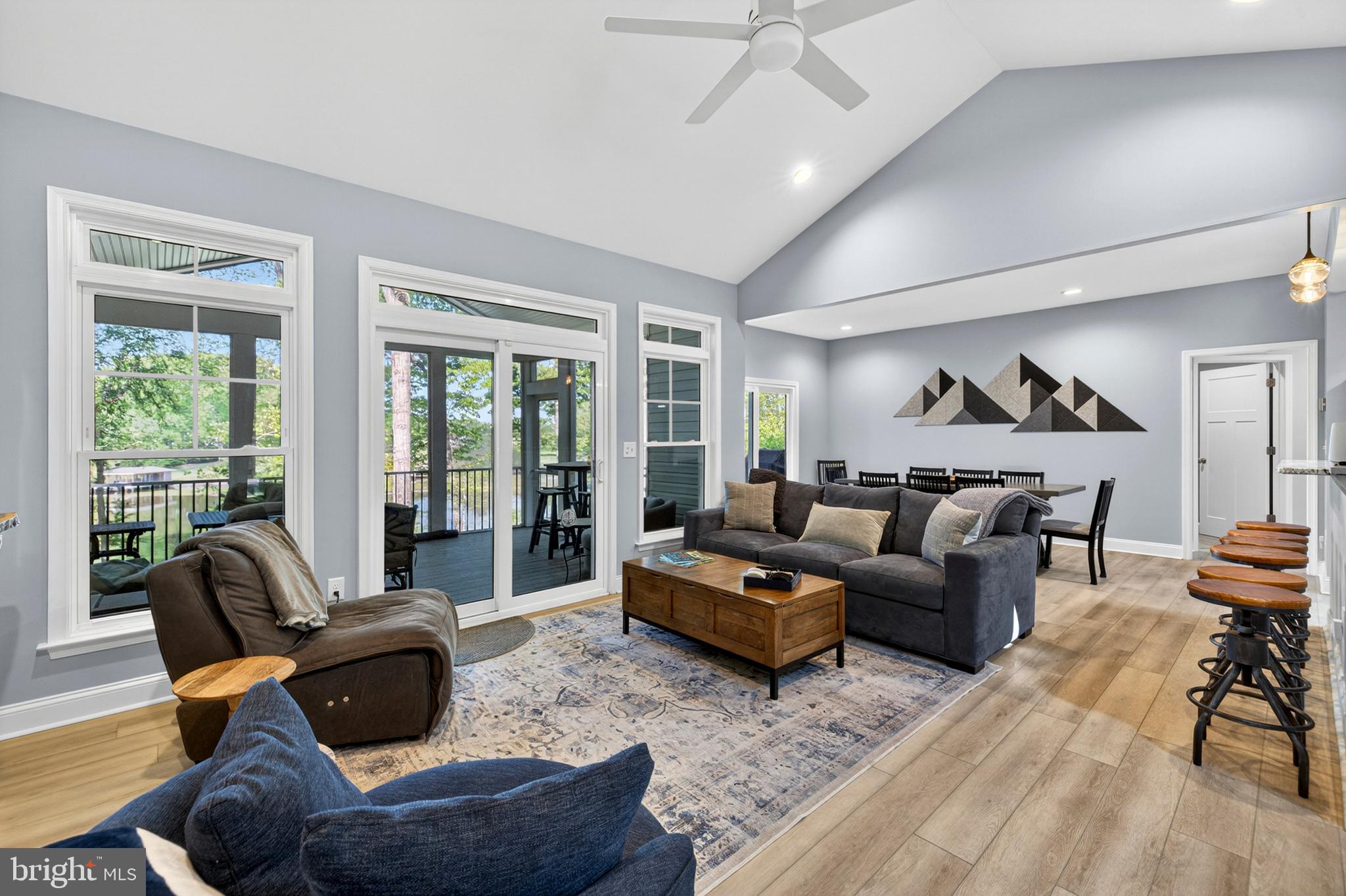 SUNRISE BAY - Residential