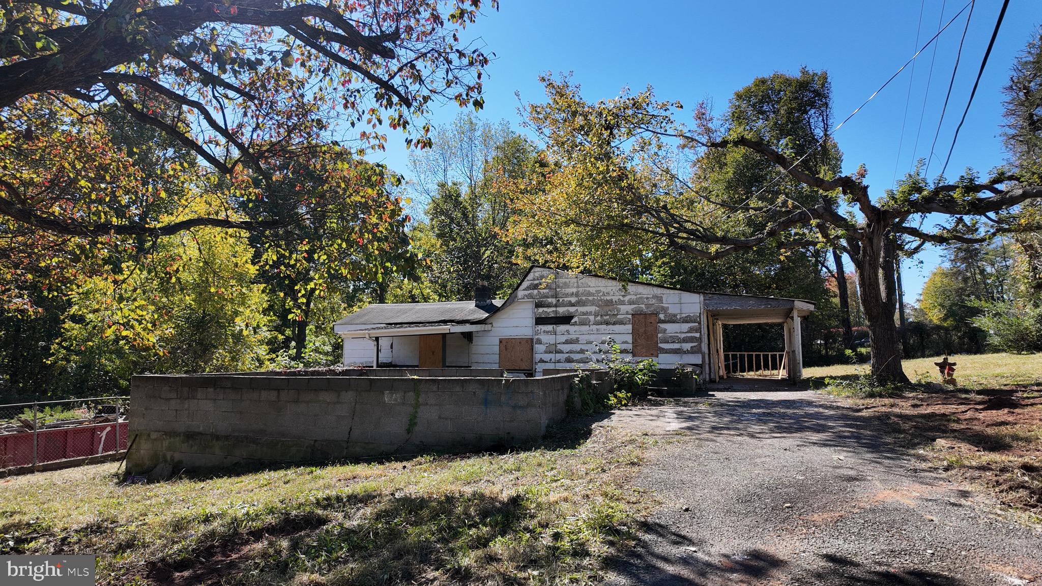 YORKSHIRE ACRES - Residential