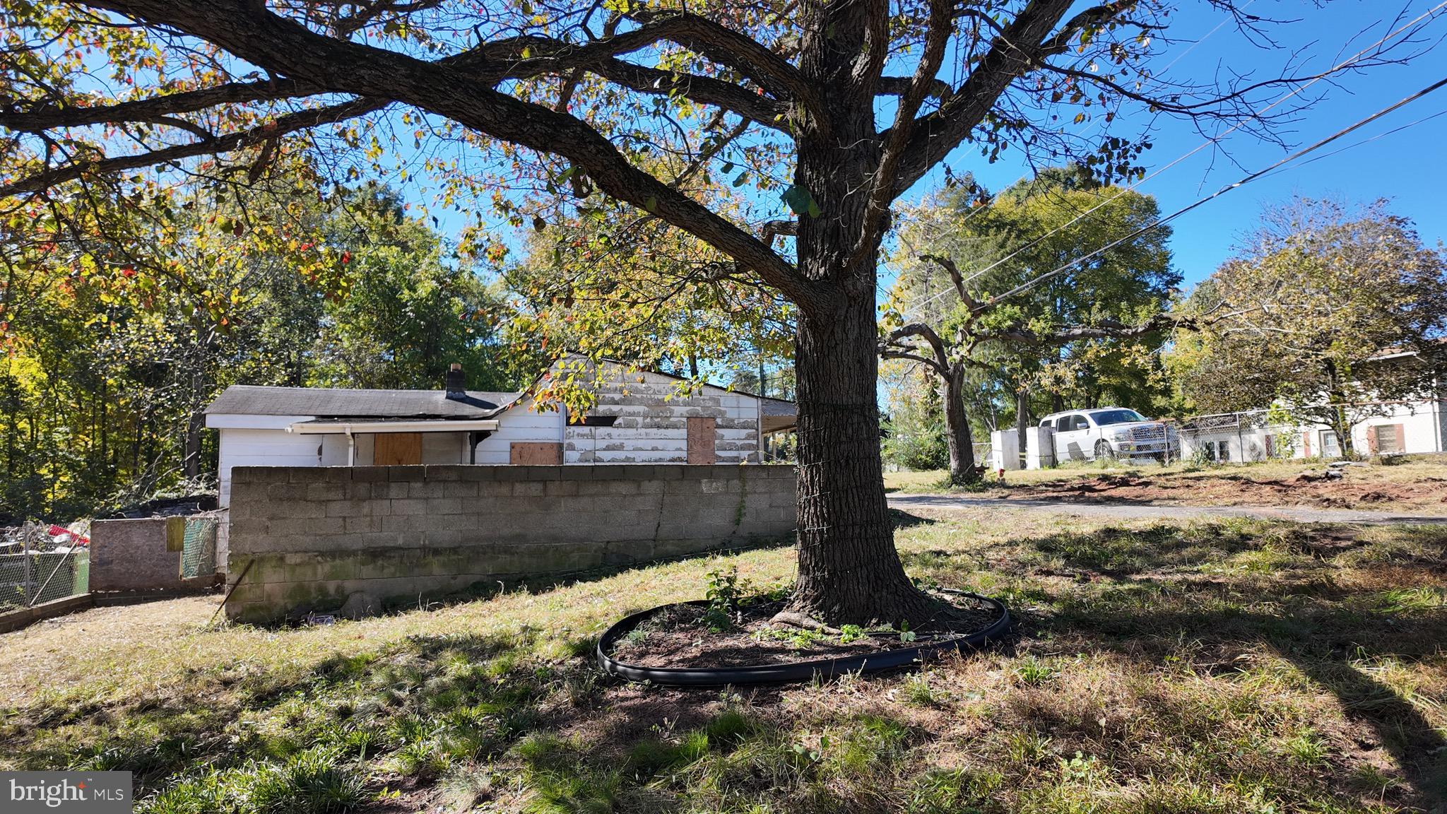 YORKSHIRE ACRES - Residential