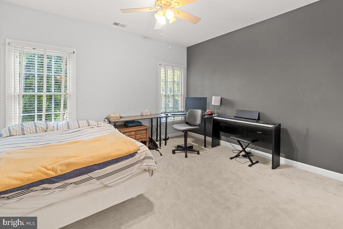 SPRING RIDGE - Residential Lease