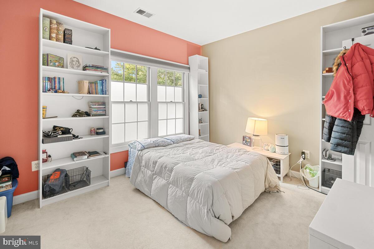 SPRING RIDGE - Residential Lease