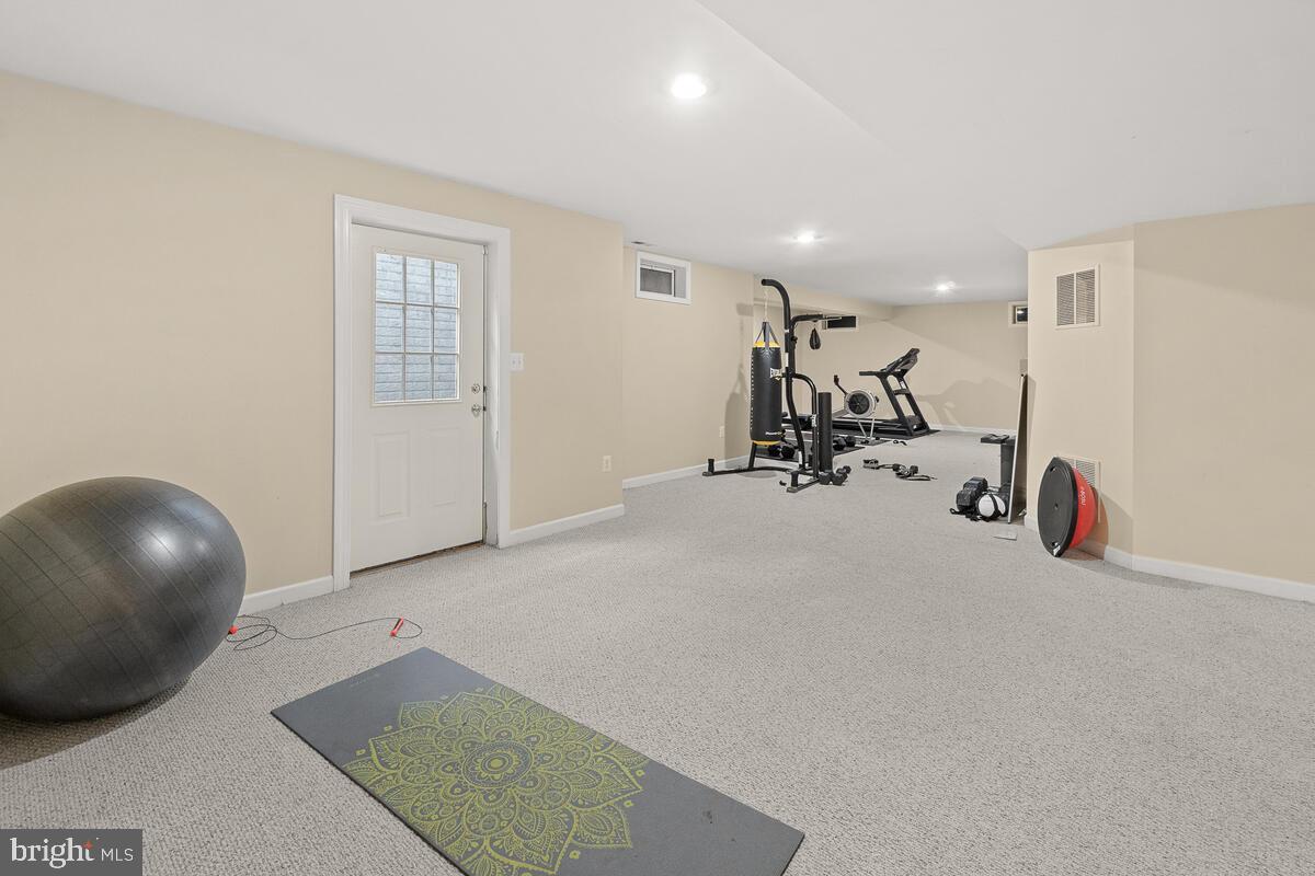 SPRING RIDGE - Residential Lease