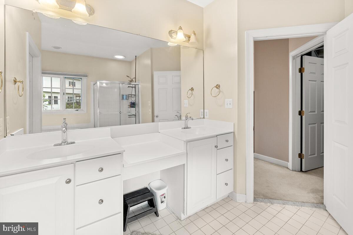 SPRING RIDGE - Residential Lease