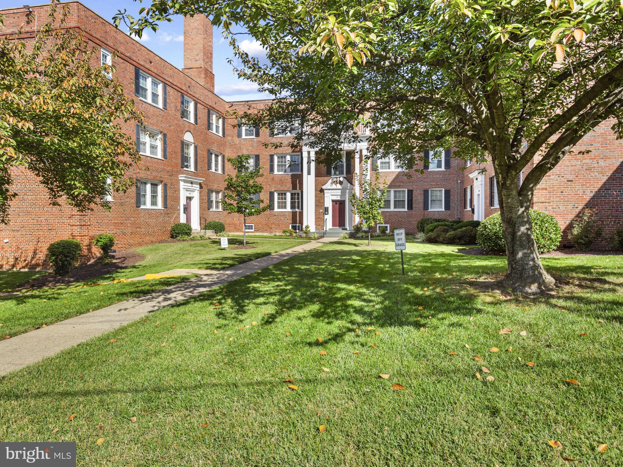 3810 W SE 302
