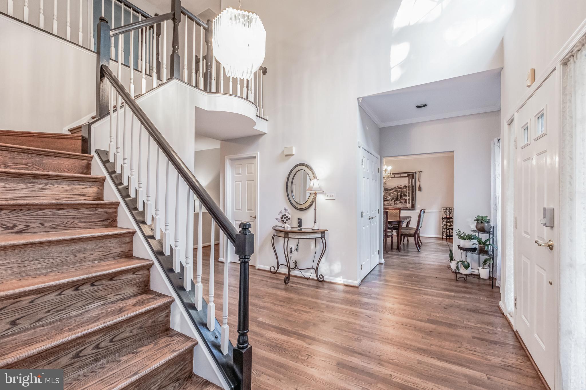 QUINCE ORCHARD KNOLLS - Residential