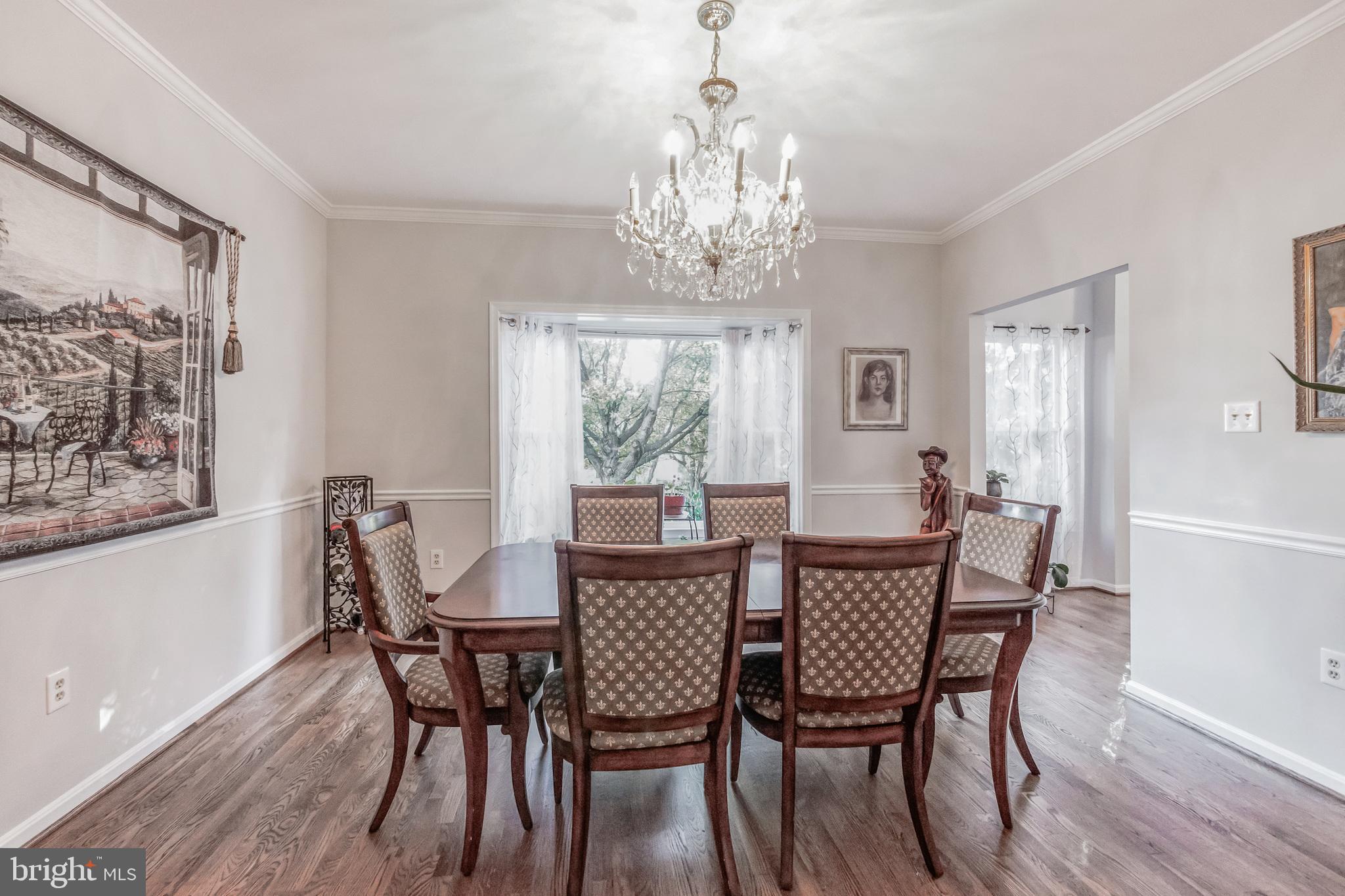 QUINCE ORCHARD KNOLLS - Residential