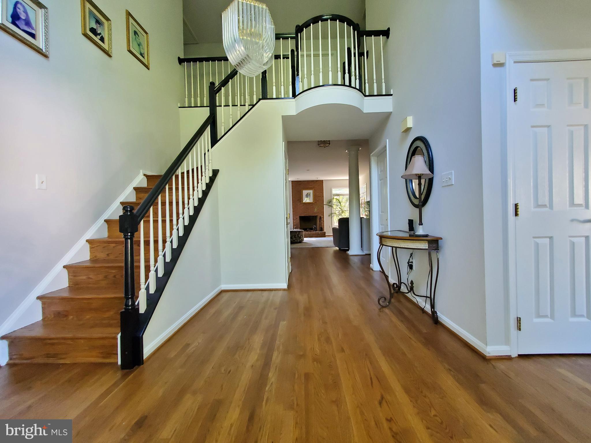 QUINCE ORCHARD KNOLLS - Residential