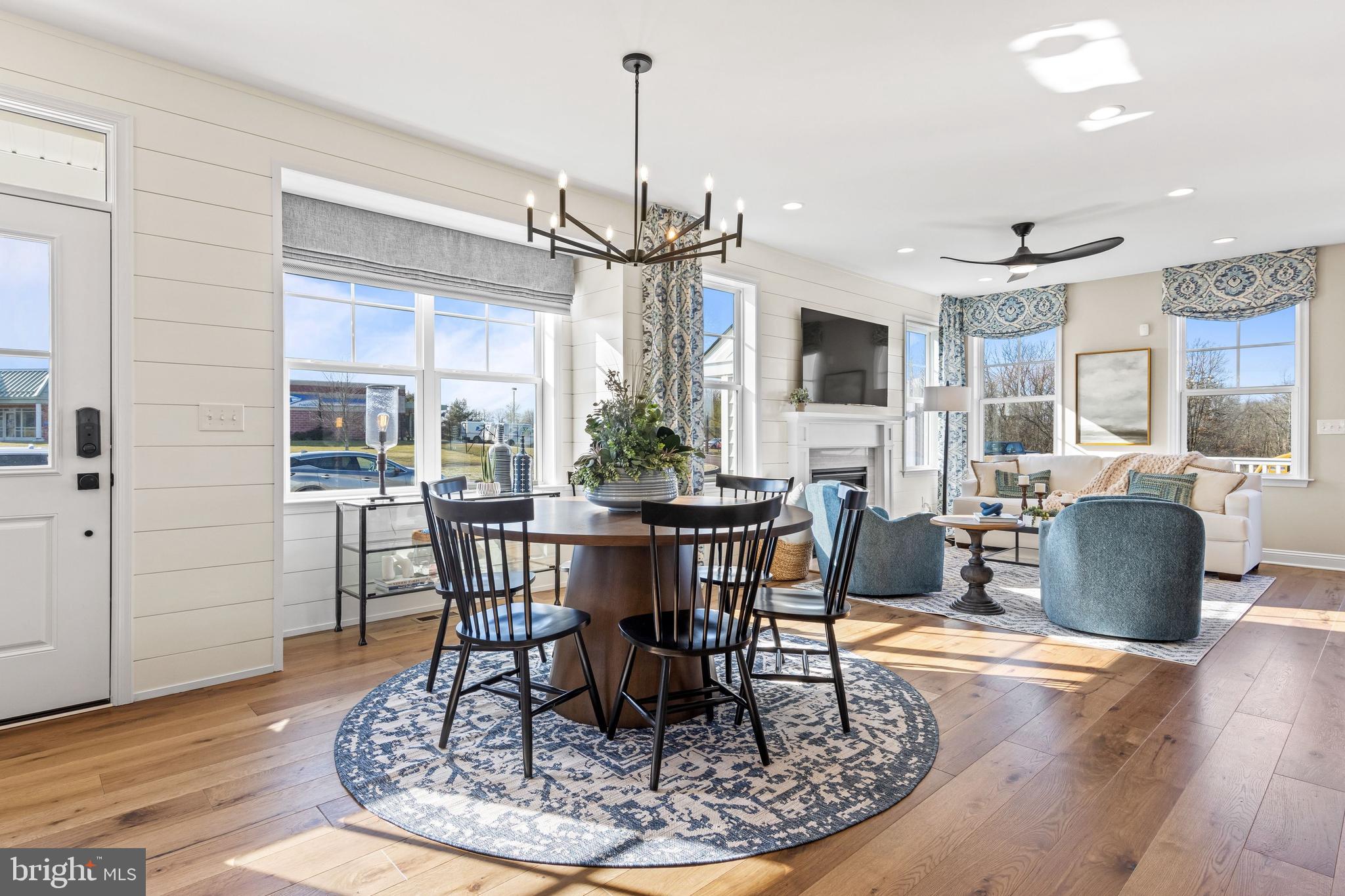 HIGHPOINTE AT SALFORD - Residential