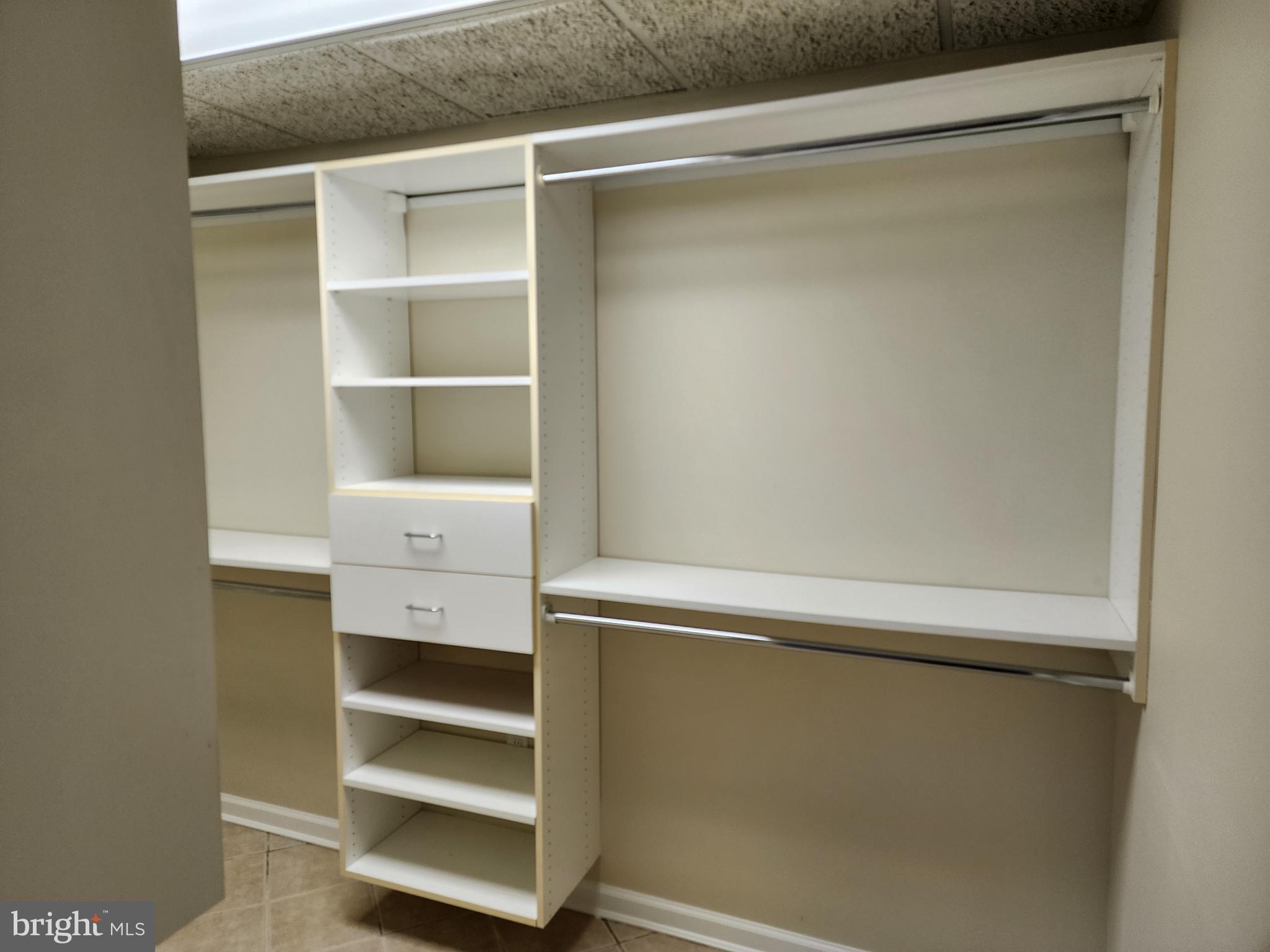 NORTH END - Residential