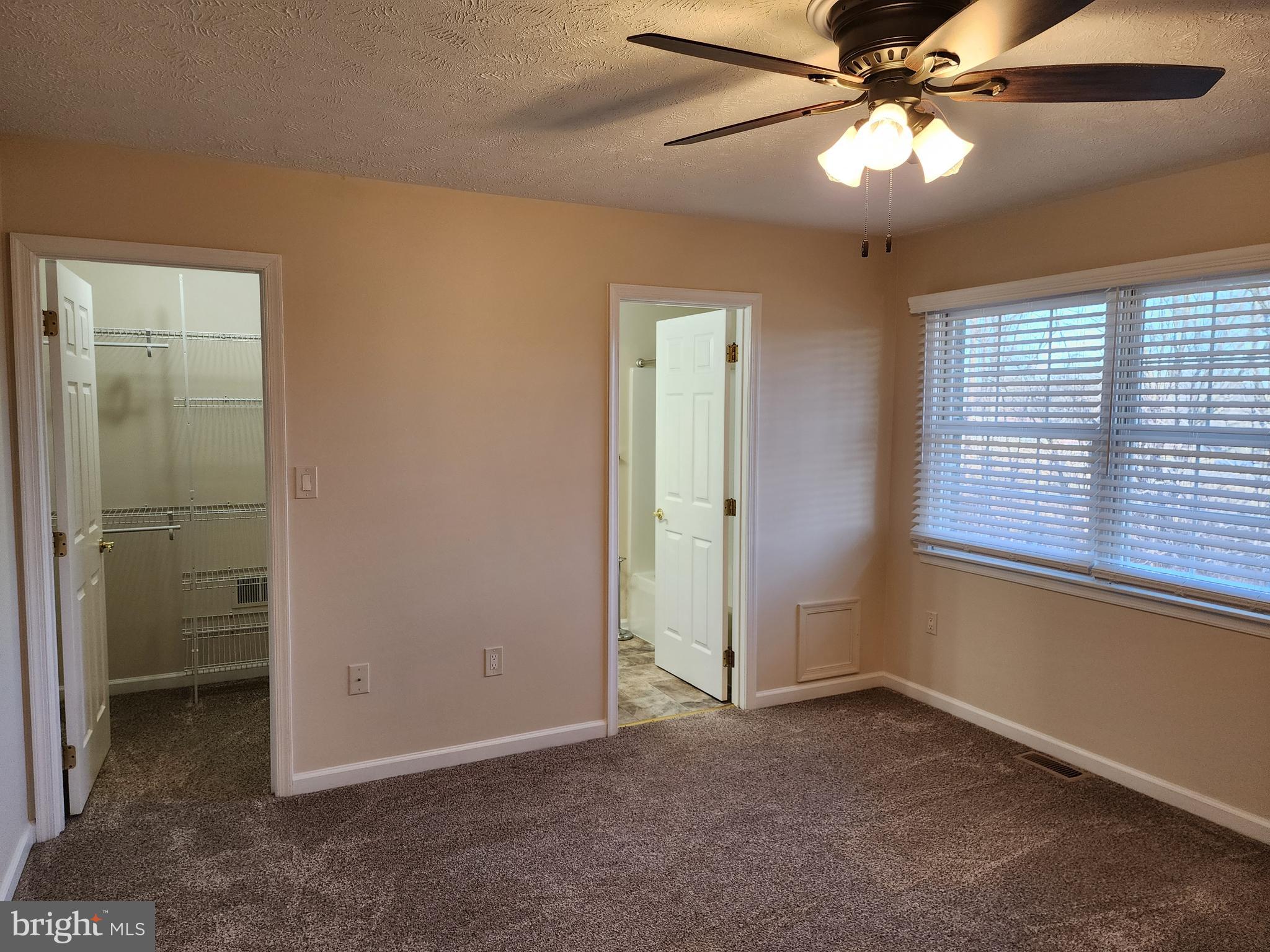 NORTH END - Residential