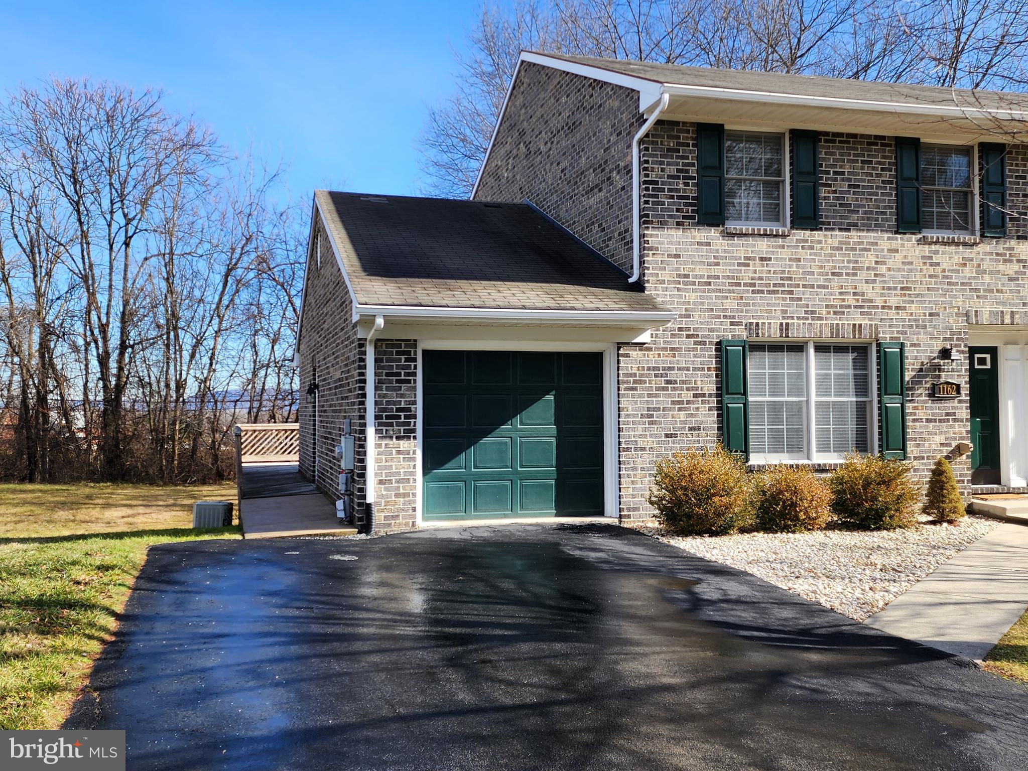 NORTH END - Residential