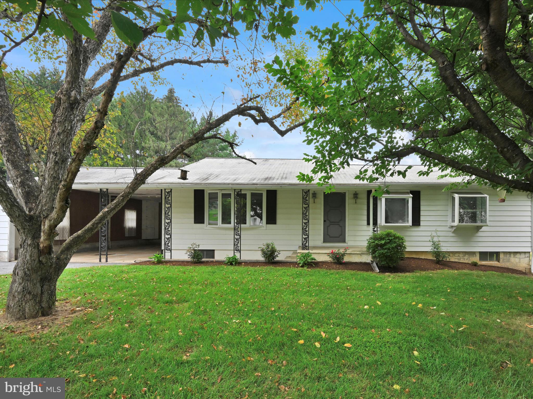 15 NEW BUNKER HILL ROAD
