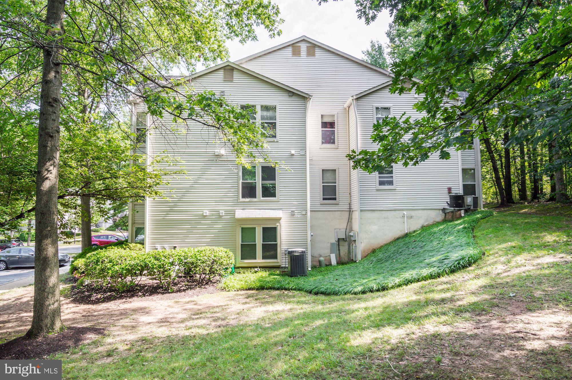 VILLAGE OF HICKORY RIDGE - Residential