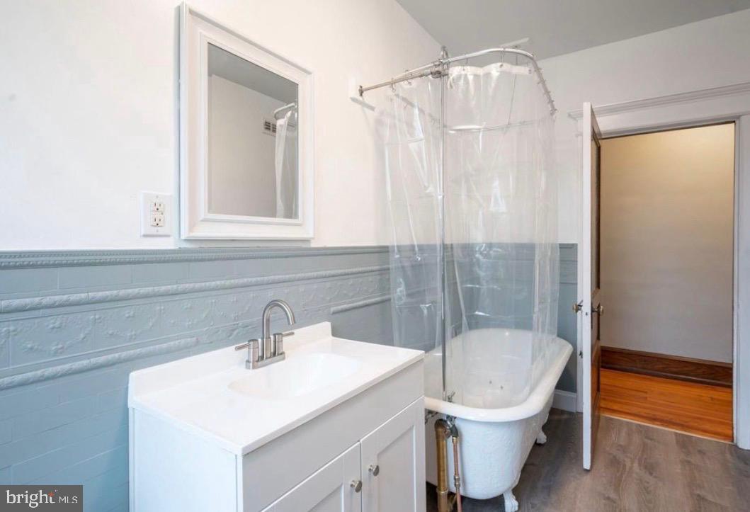 239 KINGS HIGHWAY E B