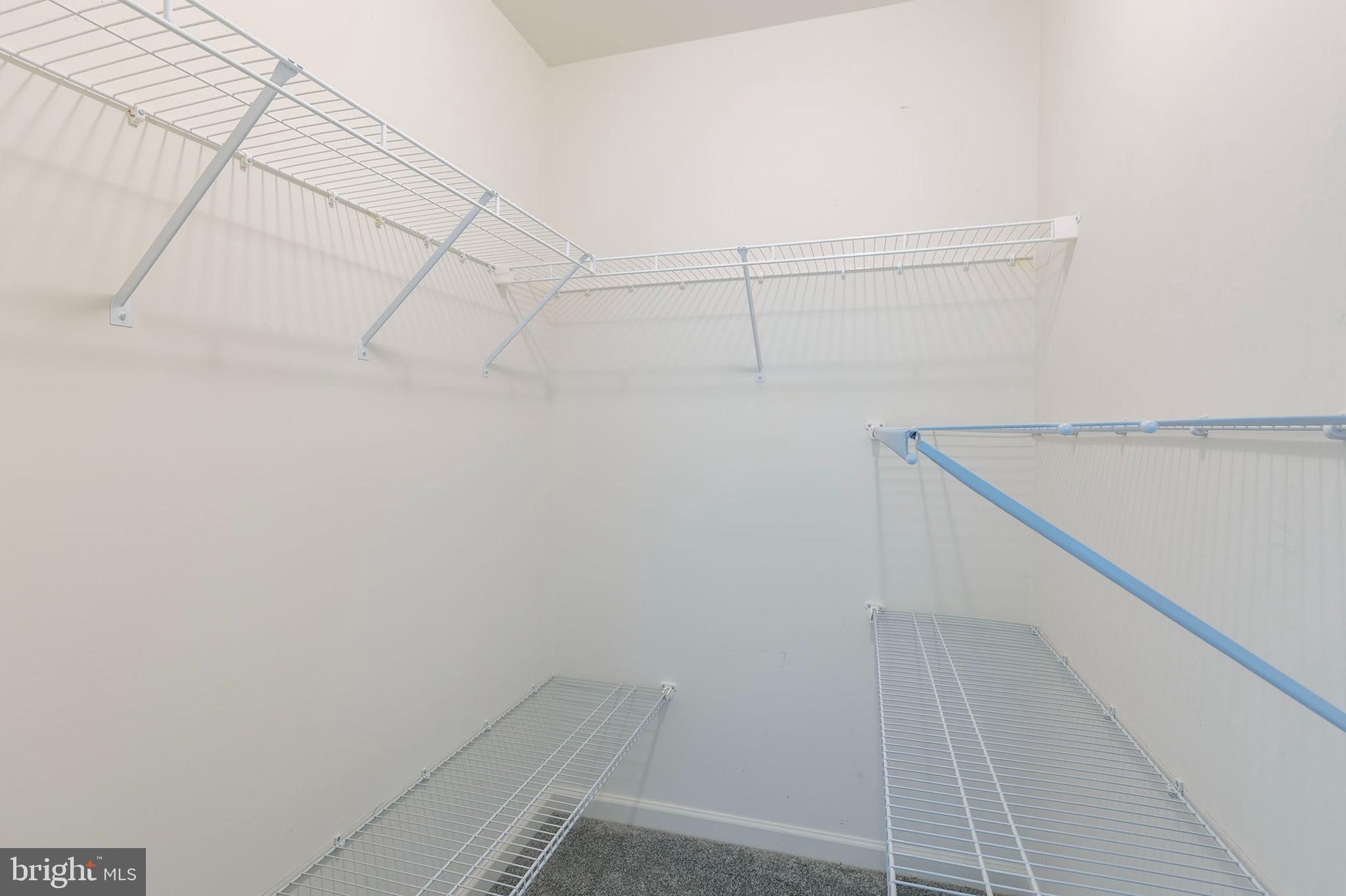 WHISPERING PINES - Residential