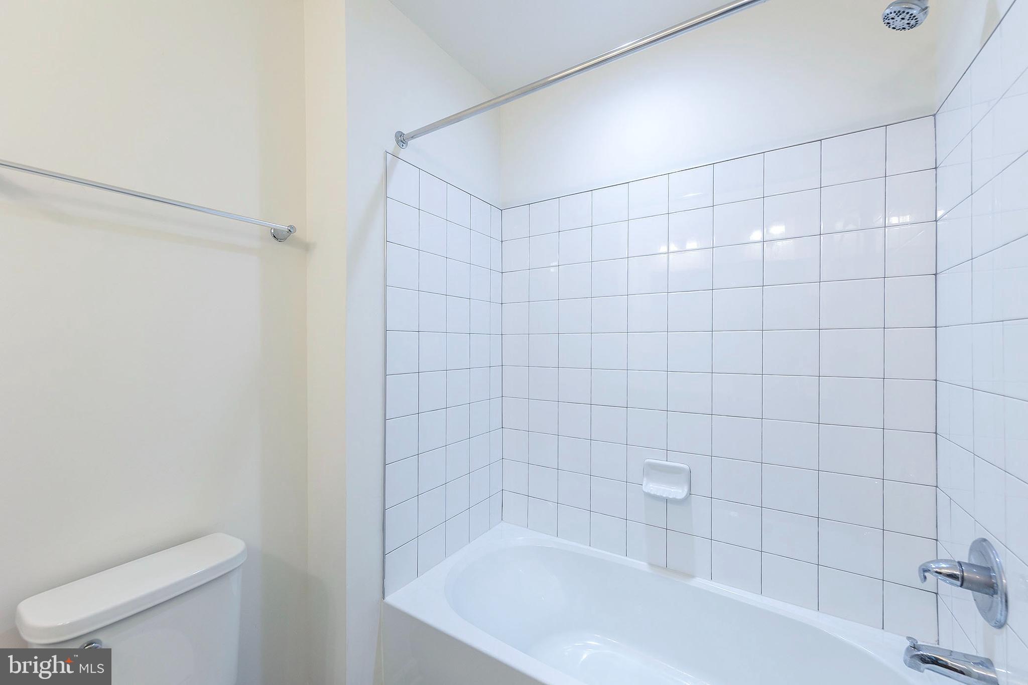 WHISPERING PINES - Residential