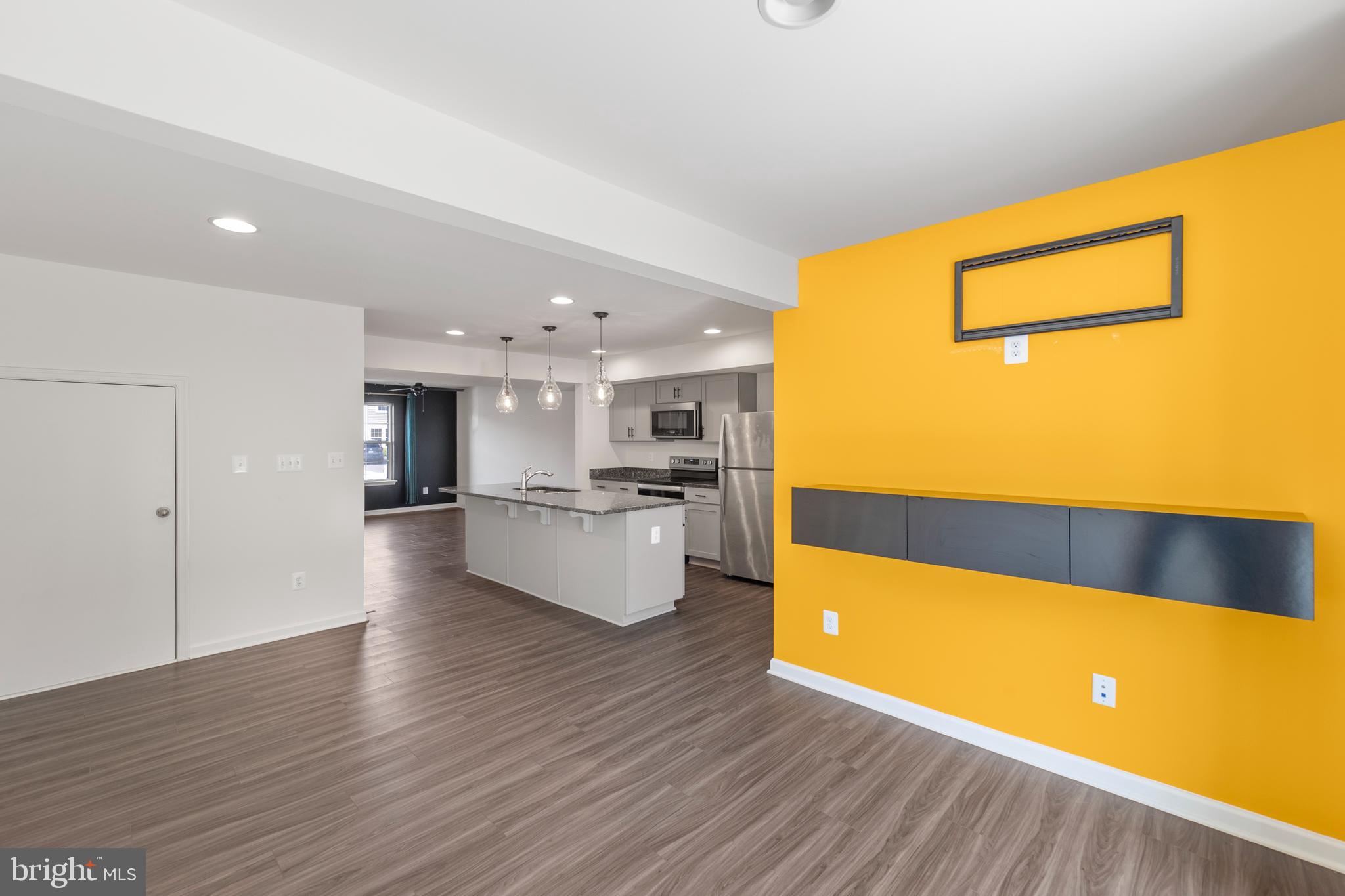 WHISPERING PINES - Residential