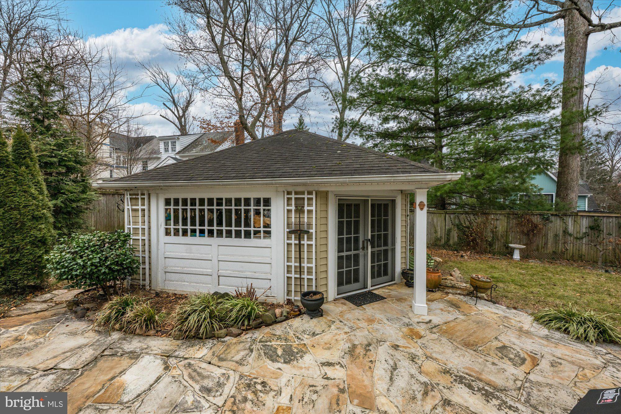 CHEVY CHASE - Residential