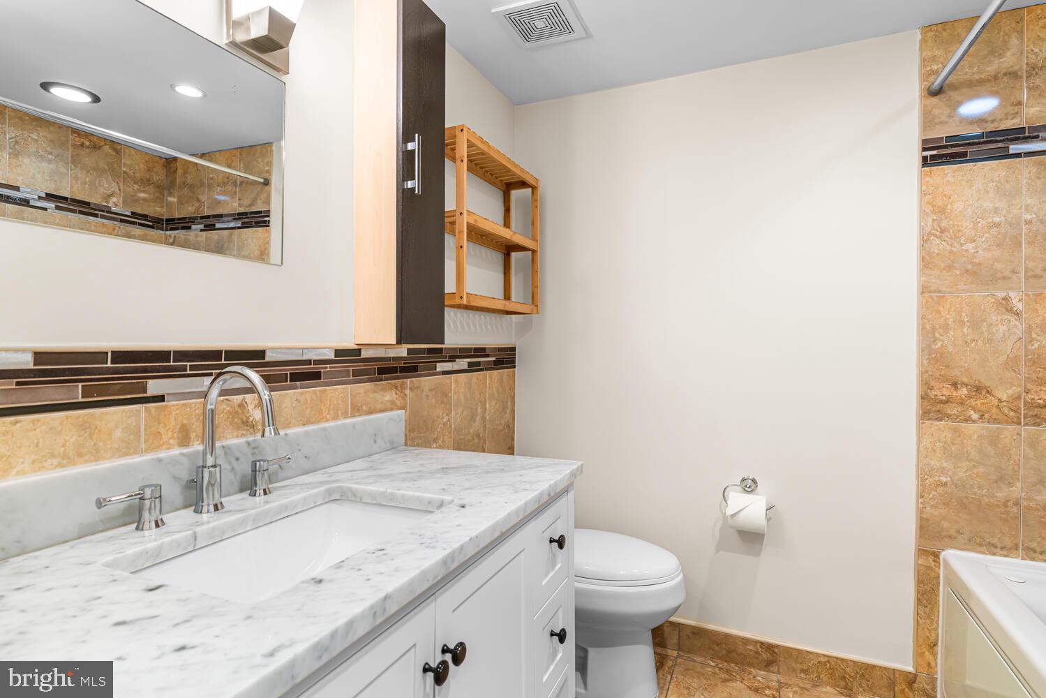 PASSYUNK SQUARE - Residential