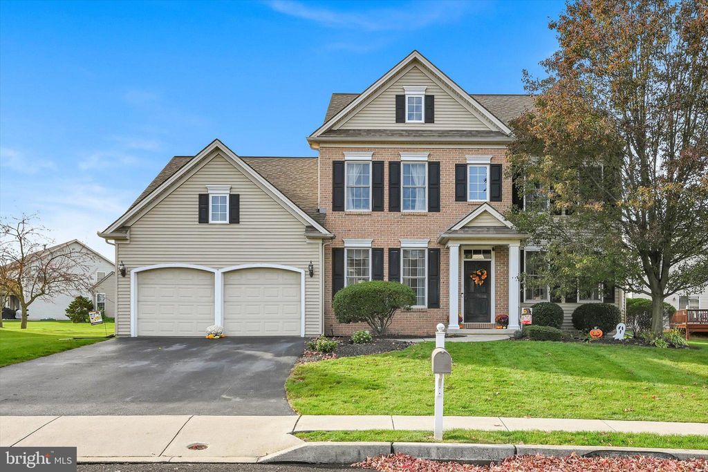 Photo of 127 Charlan Boulevard, Mount Joy, PA 17552 (MLS # PALA2042810)