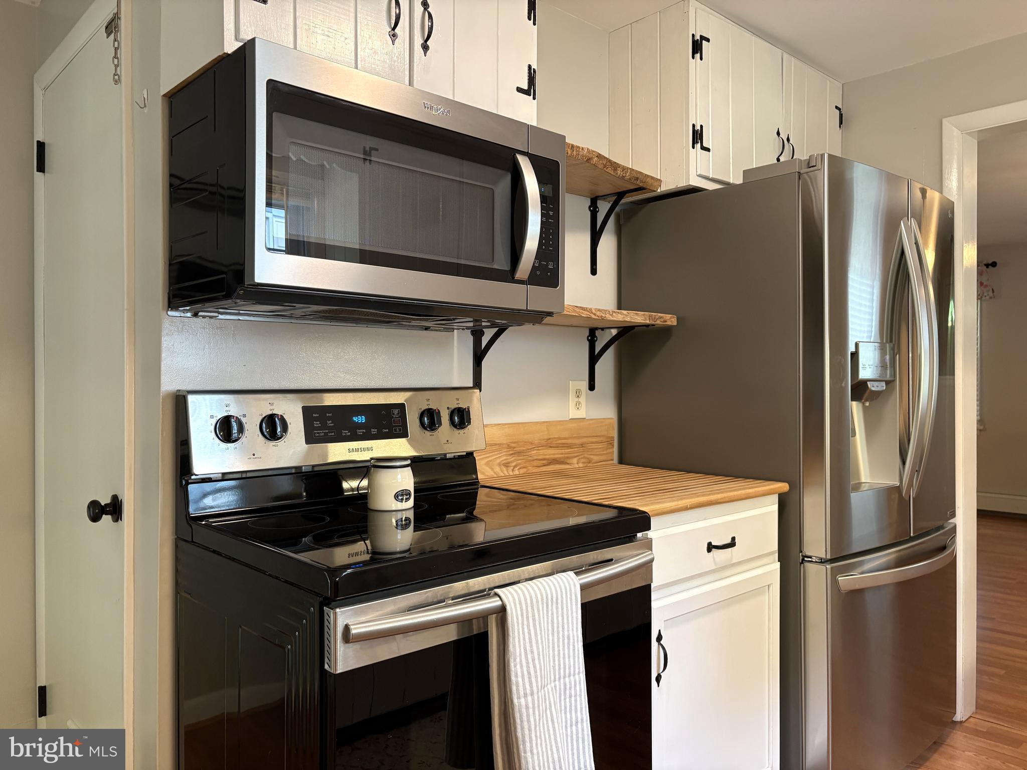 PINE GROVE MILLS - Residential