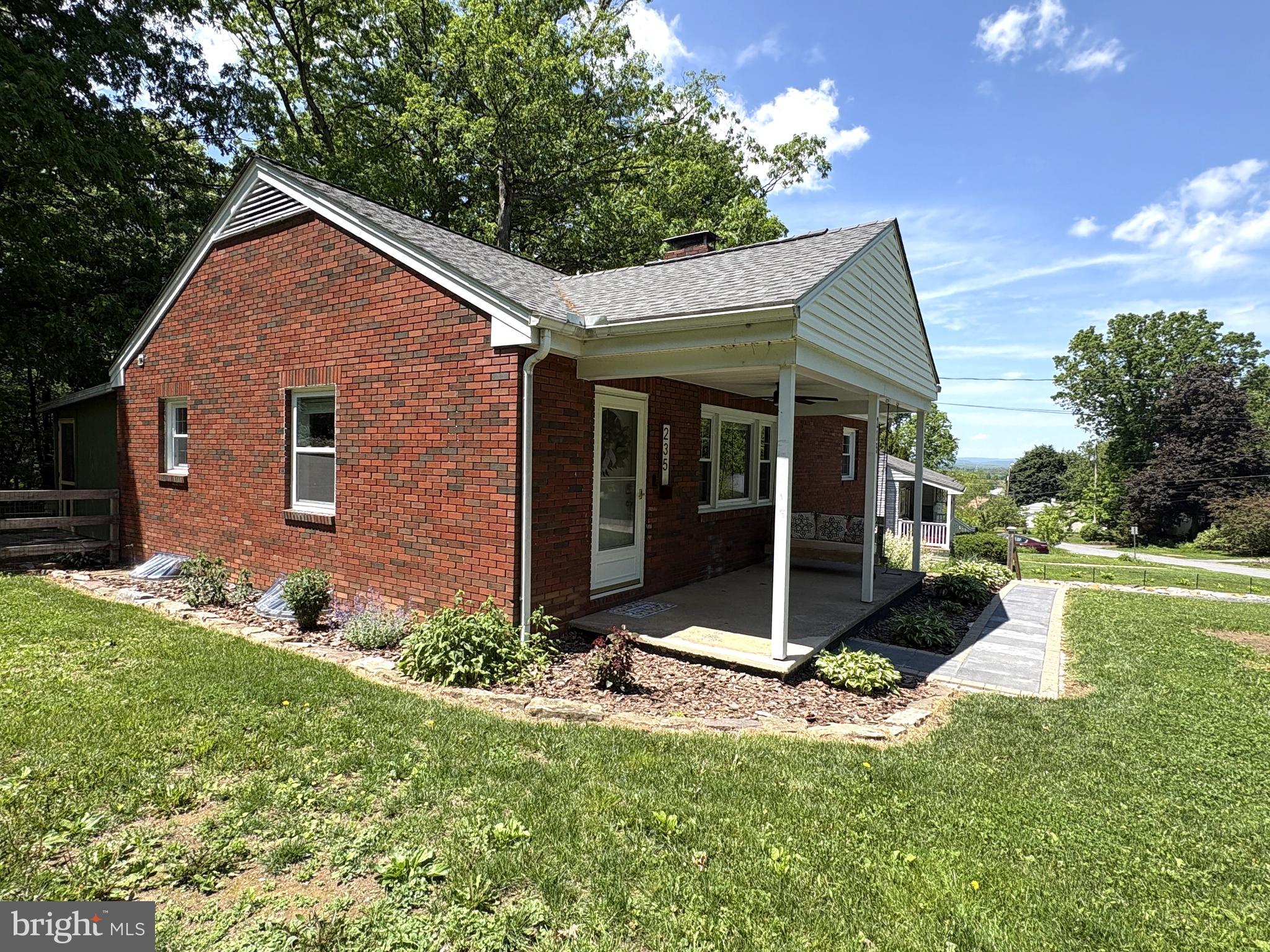 235 DEEPWOOD DRIVE