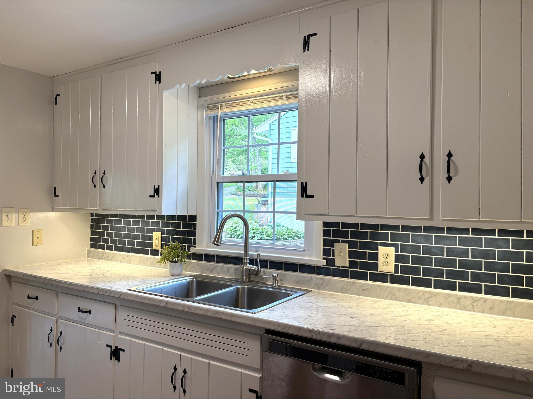 PINE GROVE MILLS - Residential