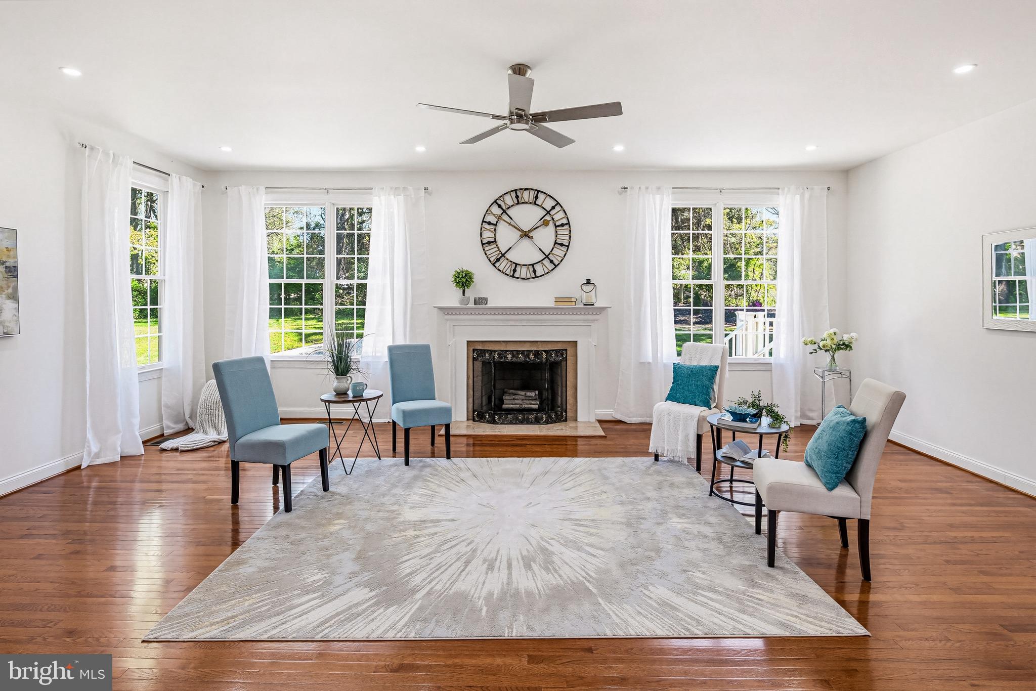 TRIADELPHIA WOODS - Residential