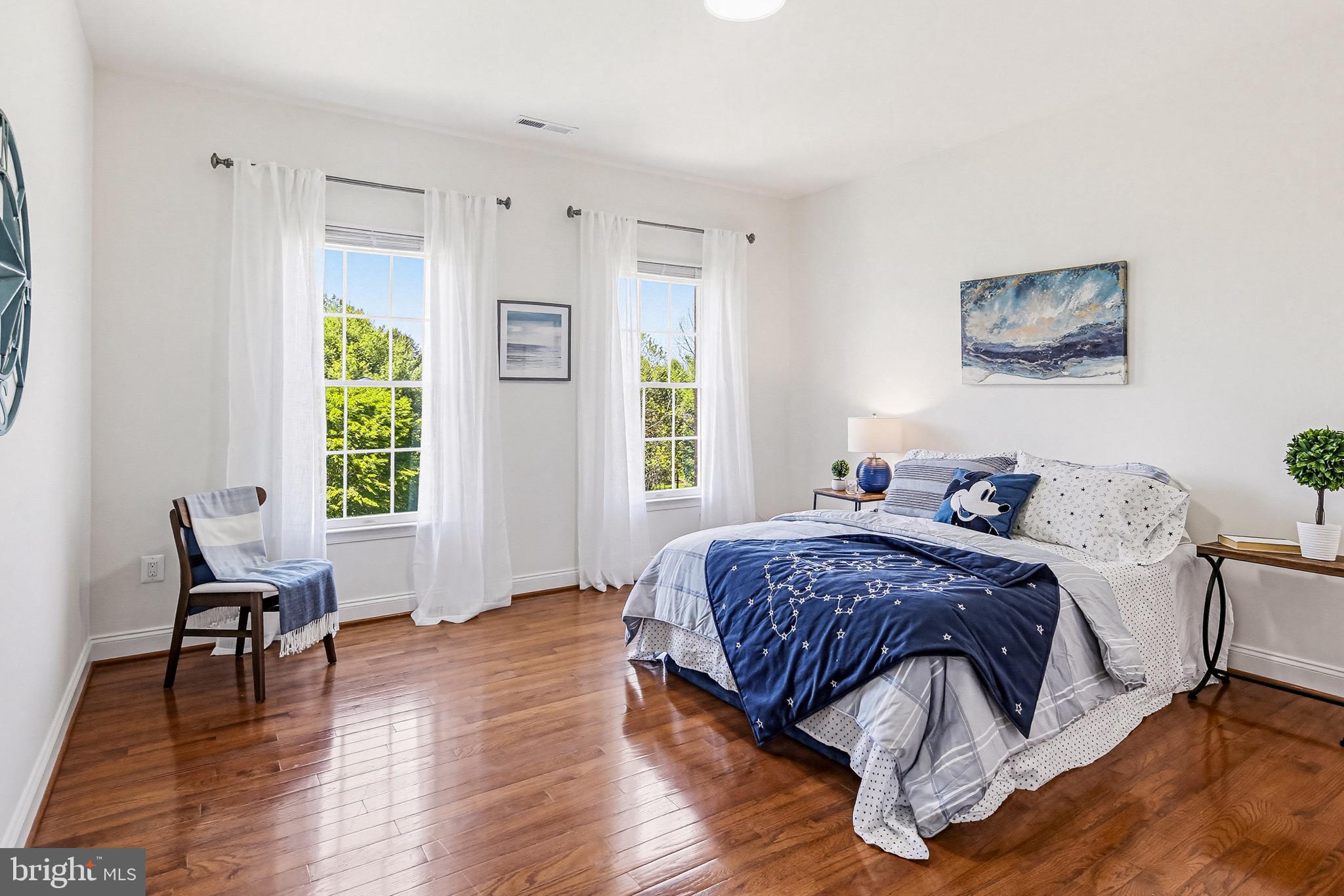 TRIADELPHIA WOODS - Residential