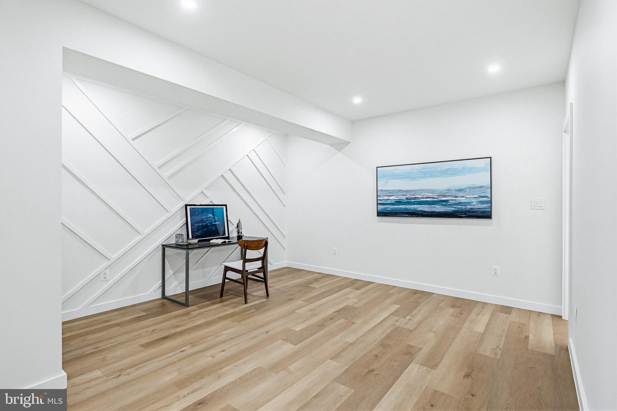 TRIADELPHIA WOODS - Residential