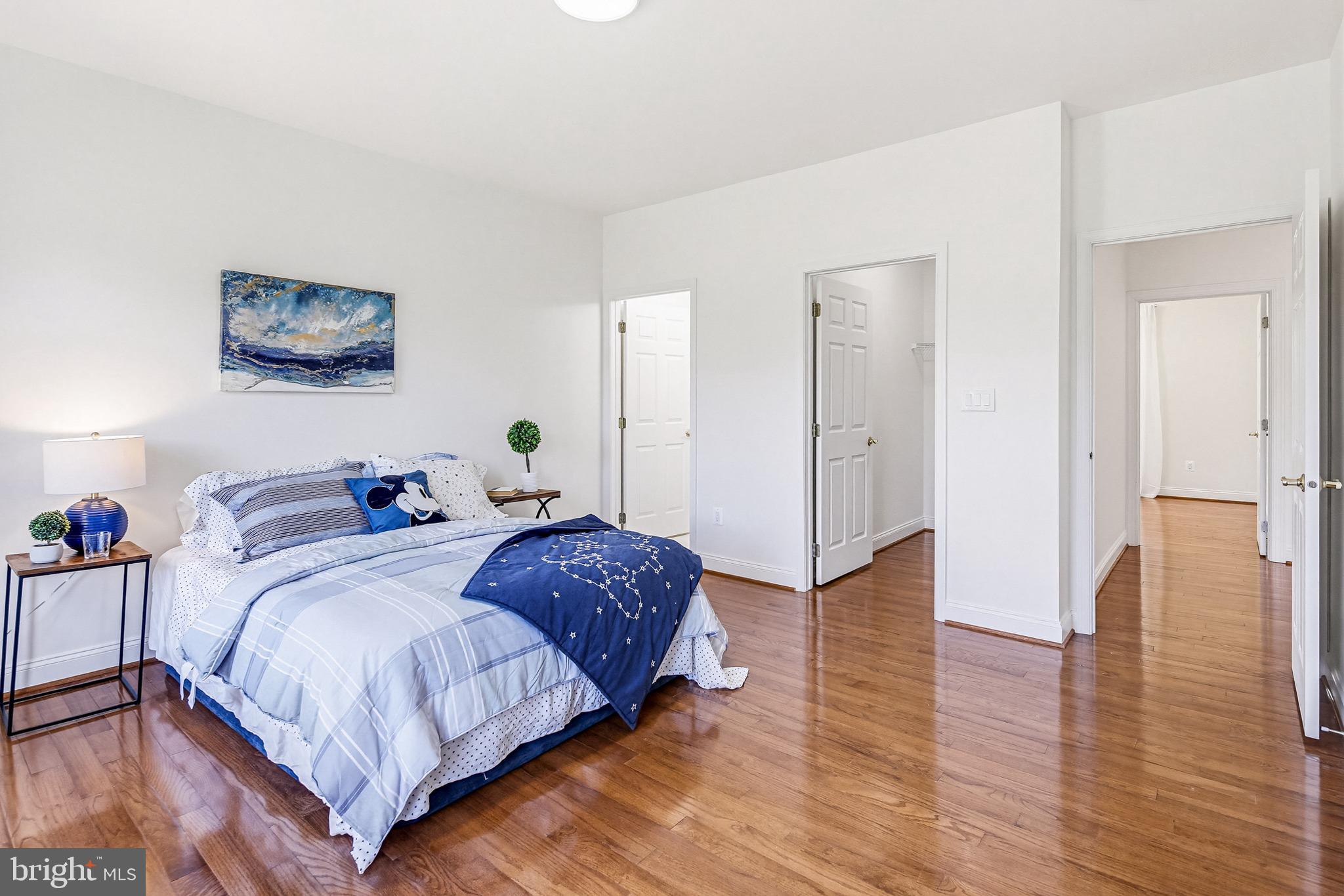 TRIADELPHIA WOODS - Residential