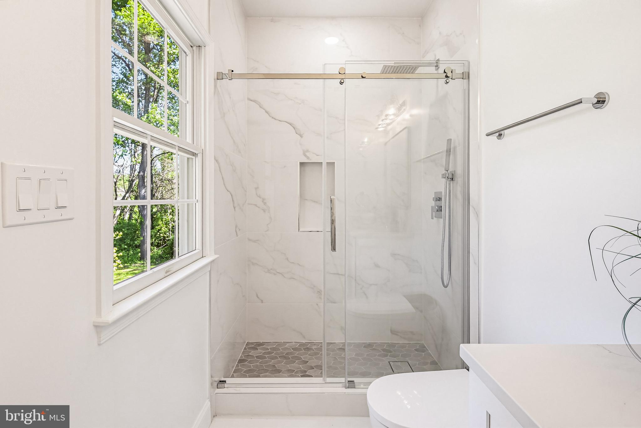 TRIADELPHIA WOODS - Residential