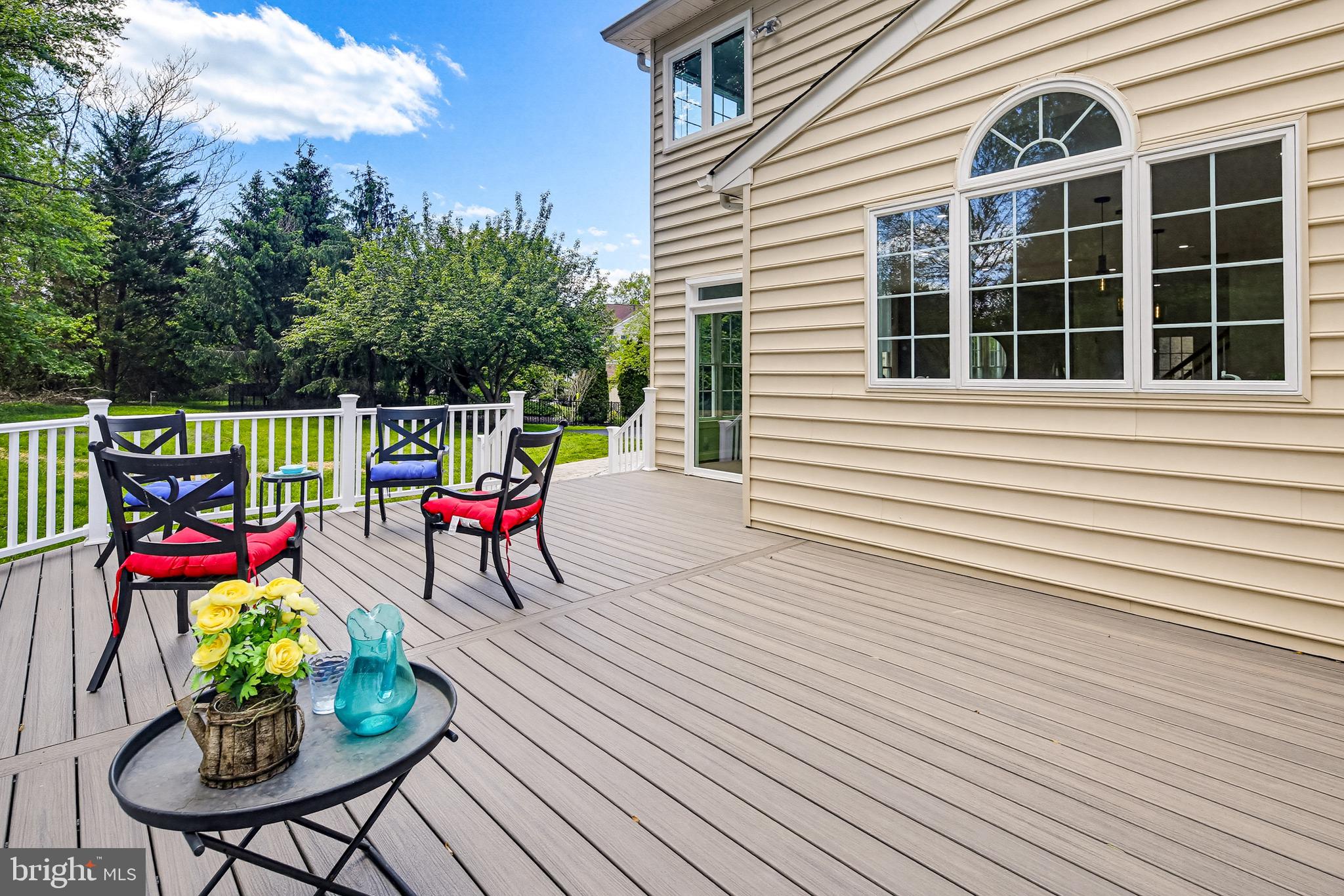 TRIADELPHIA WOODS - Residential