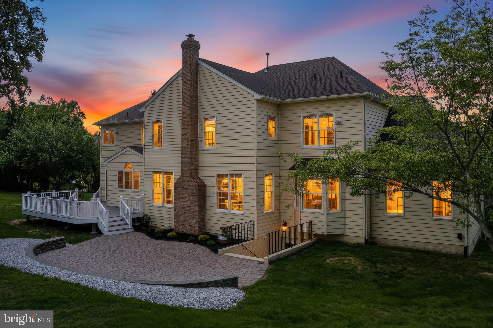 TRIADELPHIA WOODS - Residential