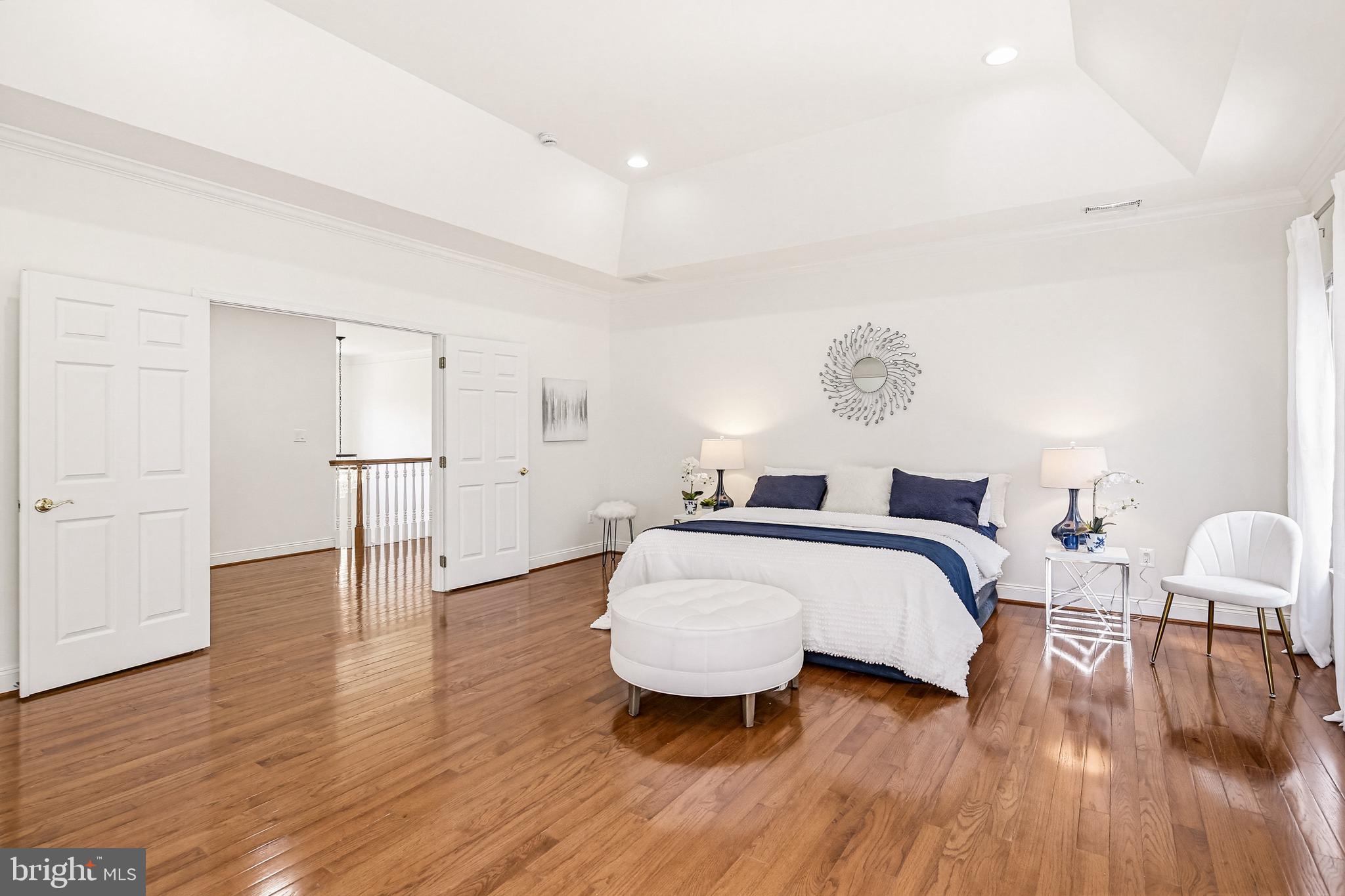 TRIADELPHIA WOODS - Residential