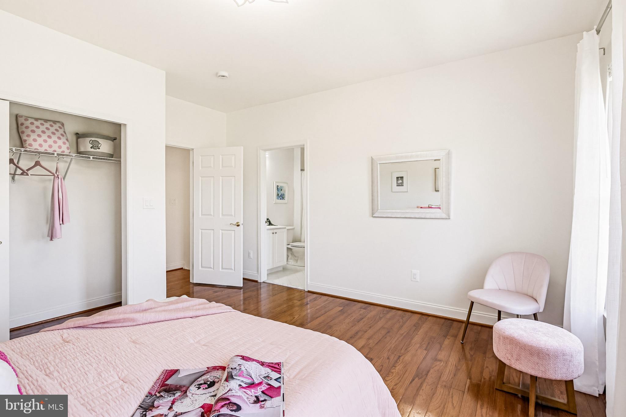 TRIADELPHIA WOODS - Residential